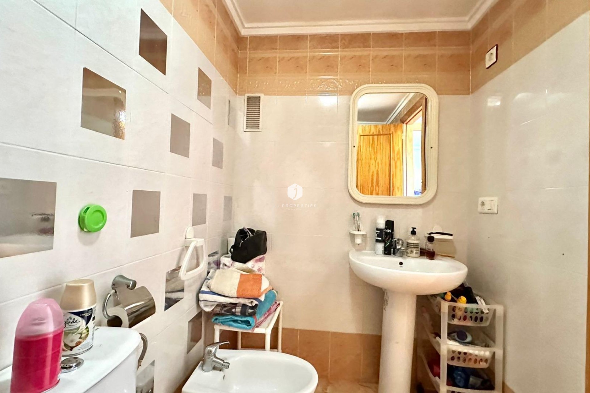 Tweedehands - Bungalow -
Torrevieja - El Limonar