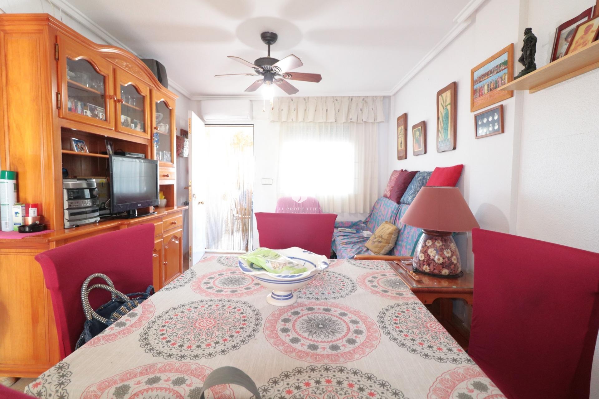 Tweedehands - Bungalow -
Torrevieja - El Limonar