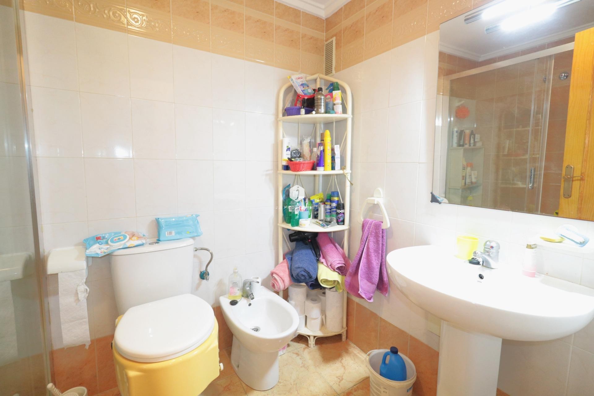 Tweedehands - Bungalow -
Torrevieja - El Limonar