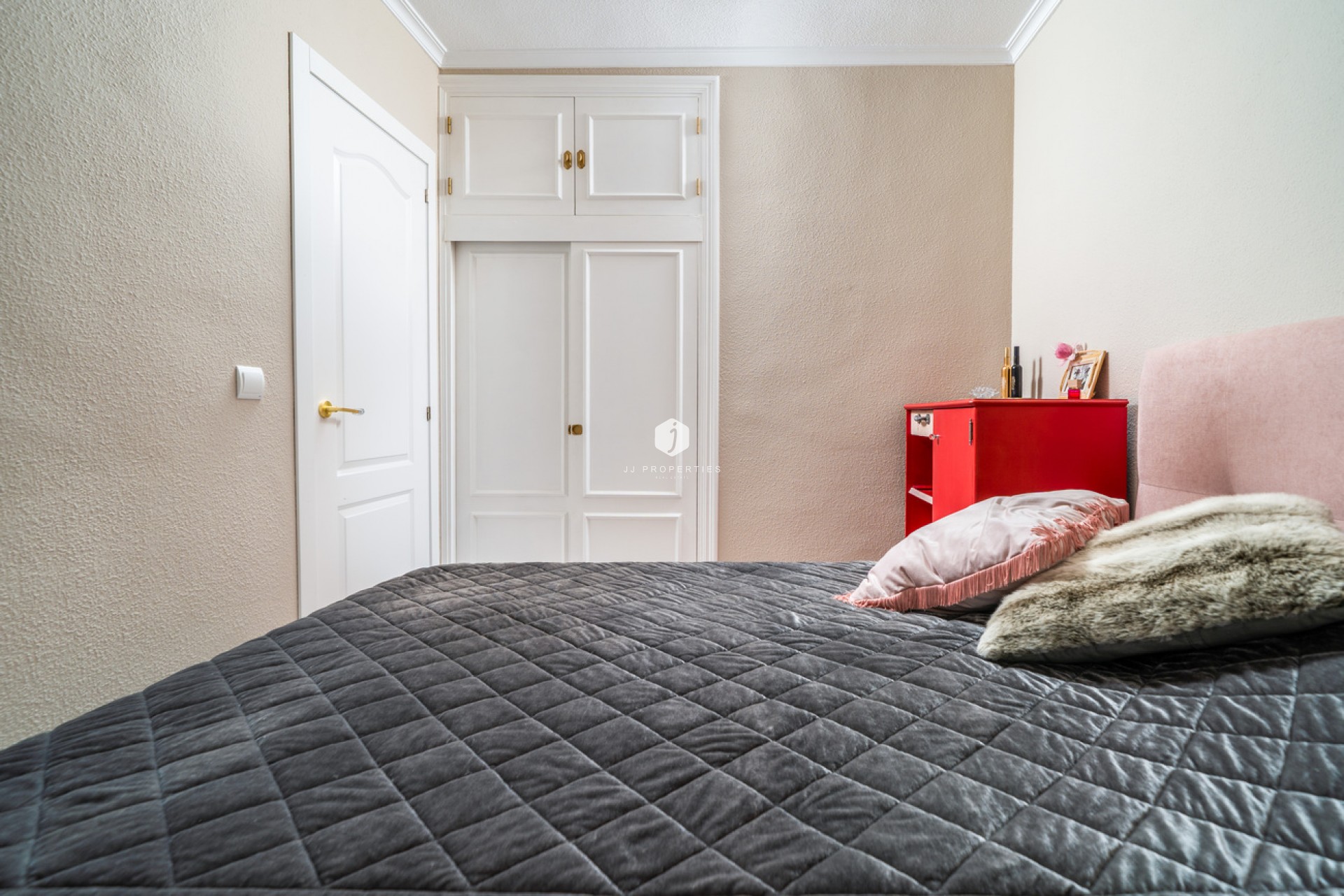 Tweedehands - Bungalow -
Torrevieja - La Mata