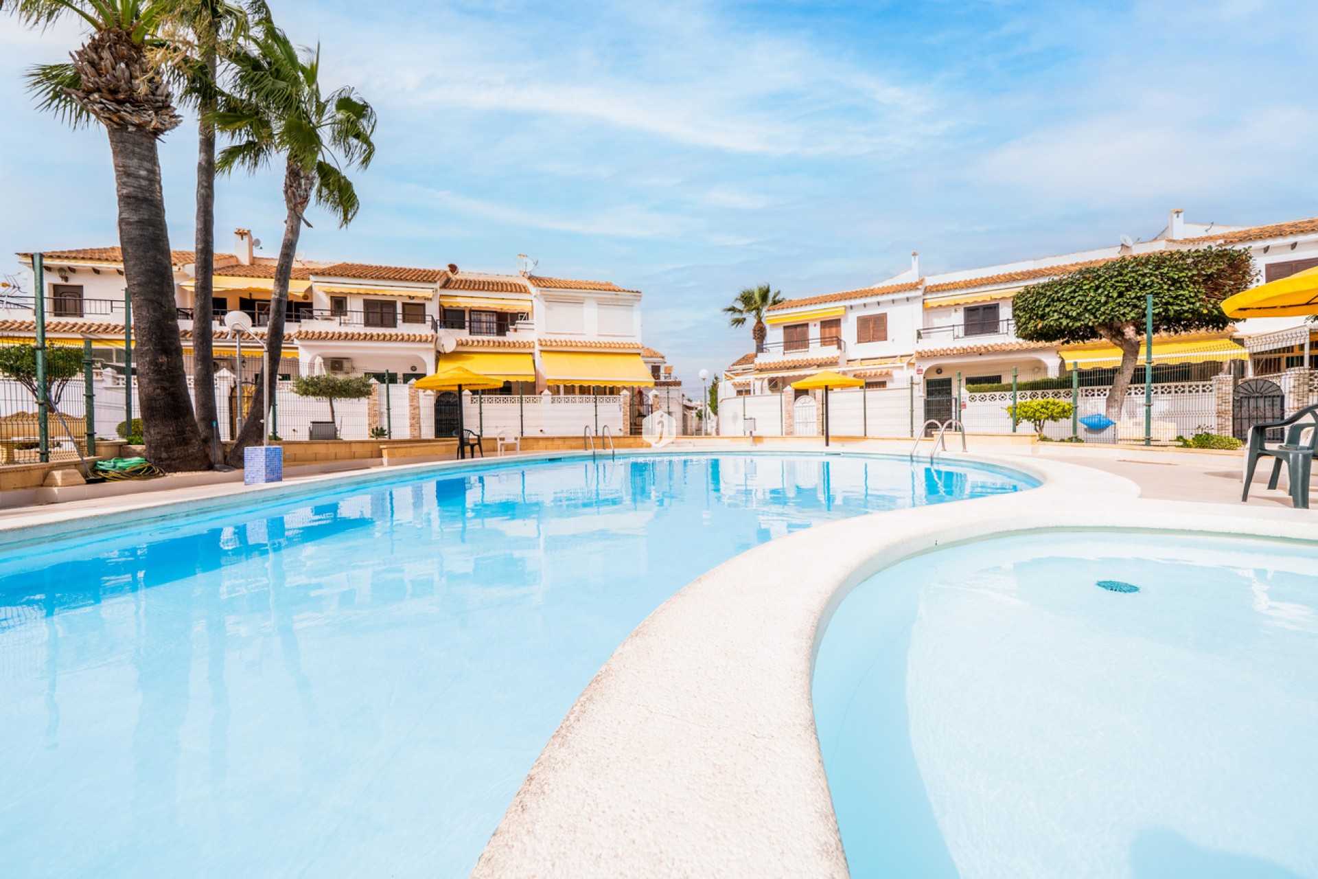 Tweedehands - Bungalow -
Torrevieja - La Mata