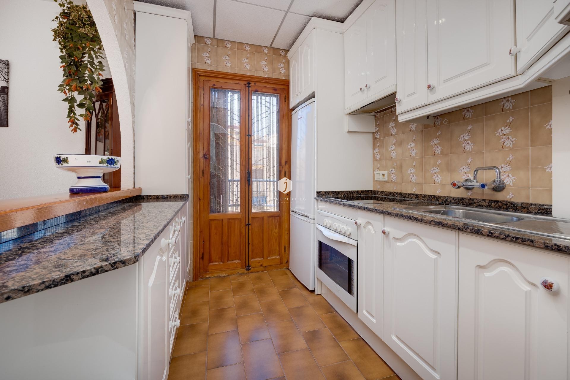 Tweedehands - Bungalow -
Torrevieja - La Mata