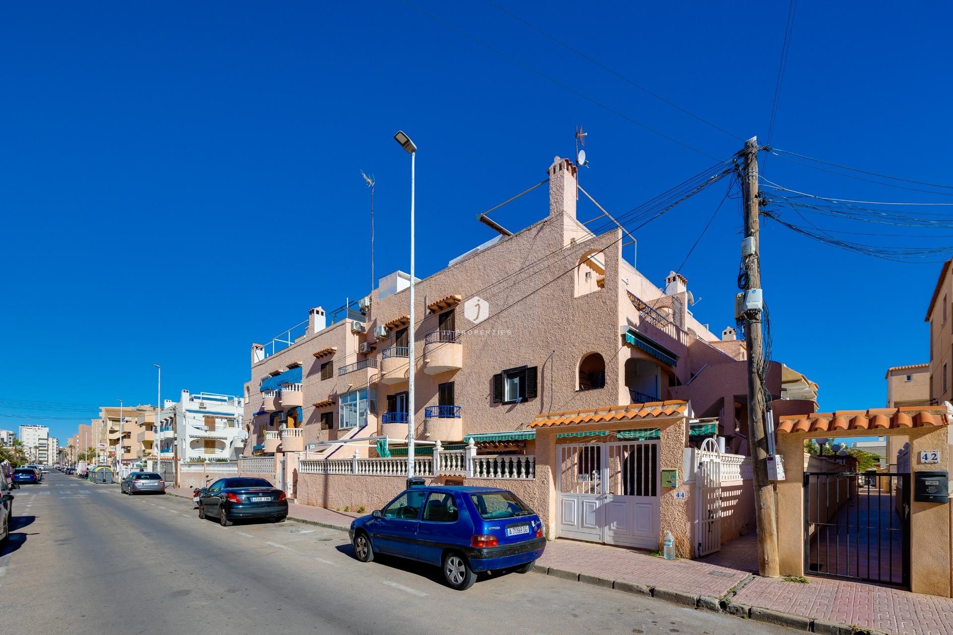 Tweedehands - Bungalow -
Torrevieja - La Mata