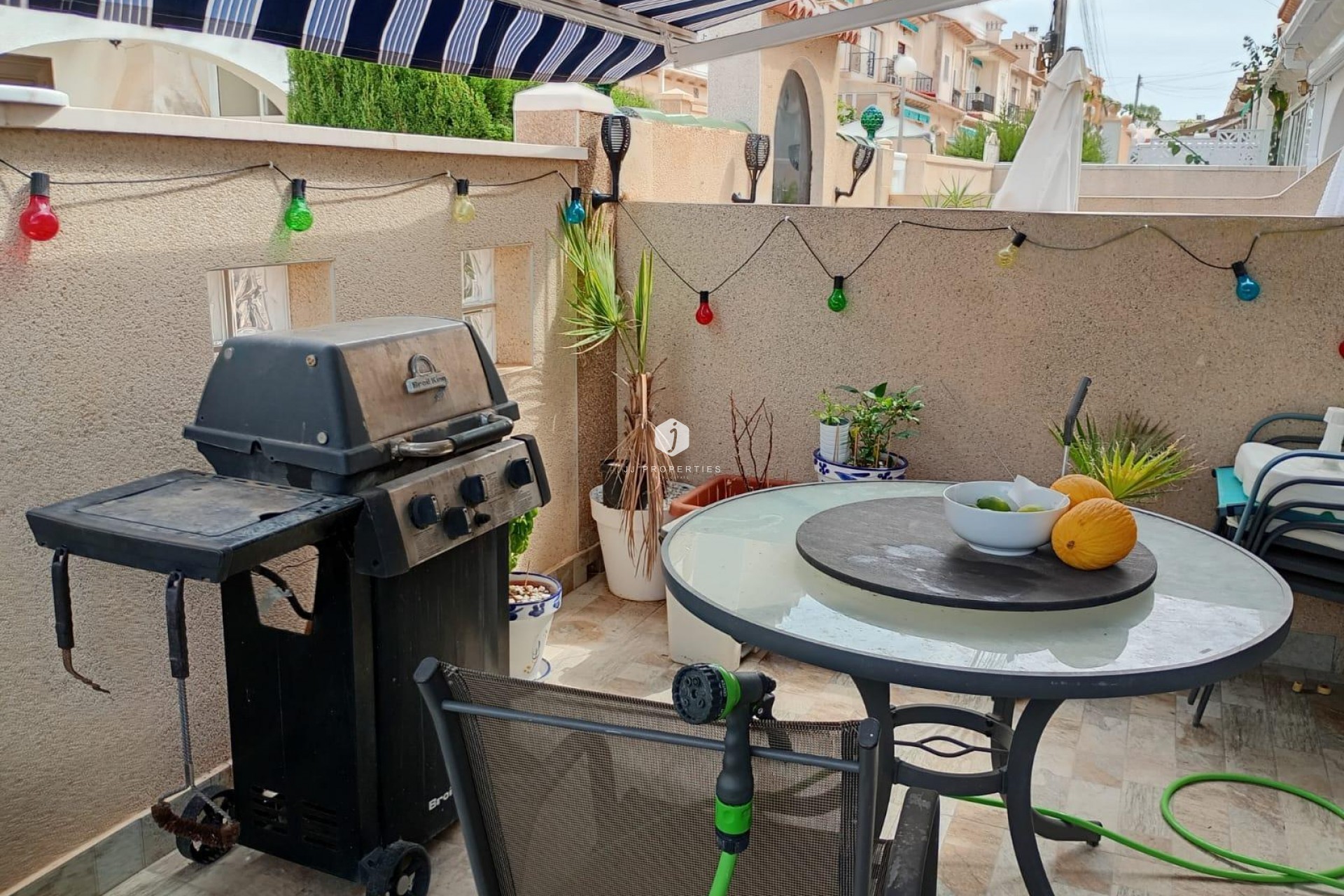 Tweedehands - Bungalow -
Torrevieja - La Siesta - El Salado - Torreta