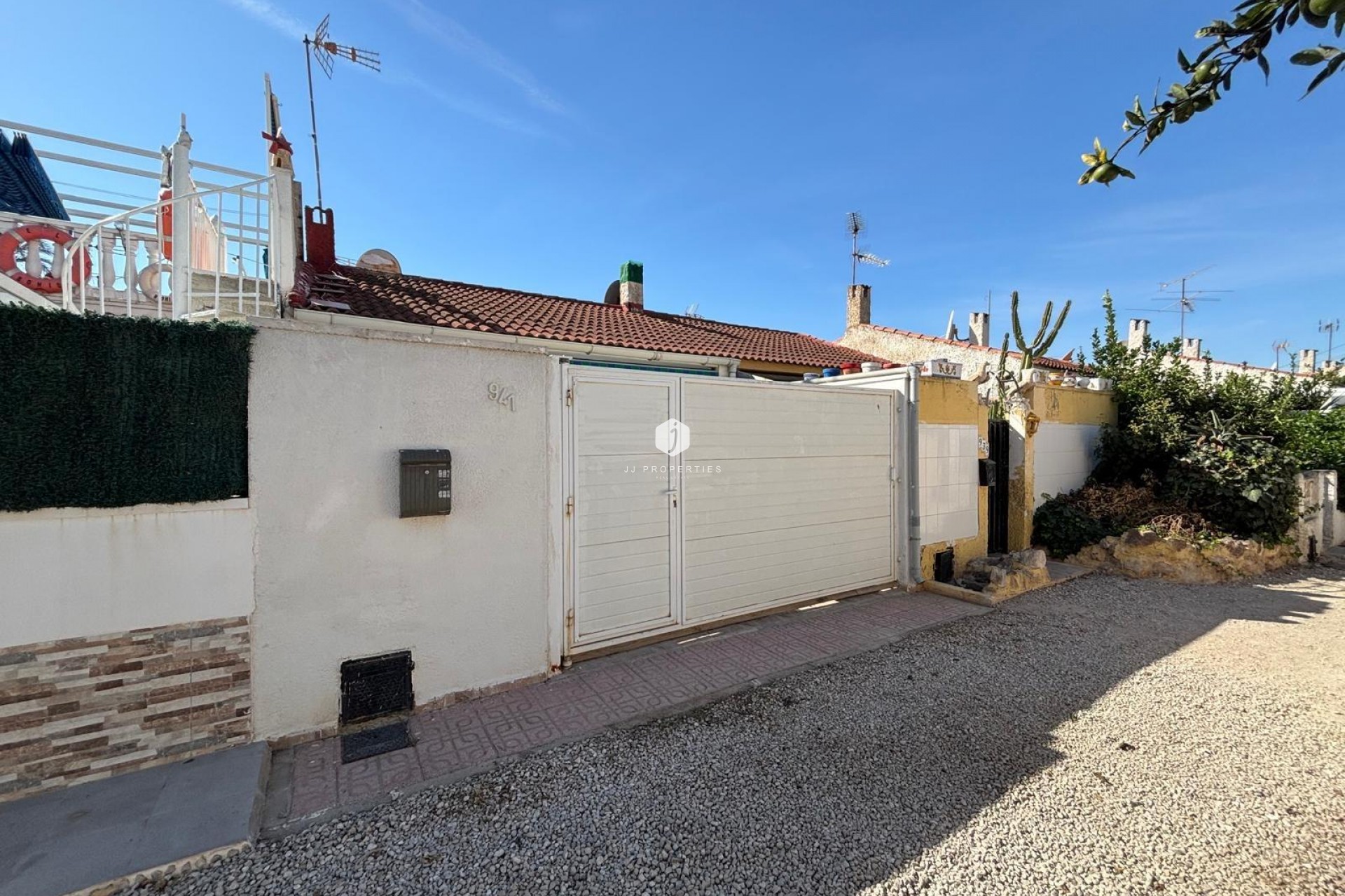 Tweedehands - Bungalow -
Torrevieja - La Siesta - El Salado - Torreta