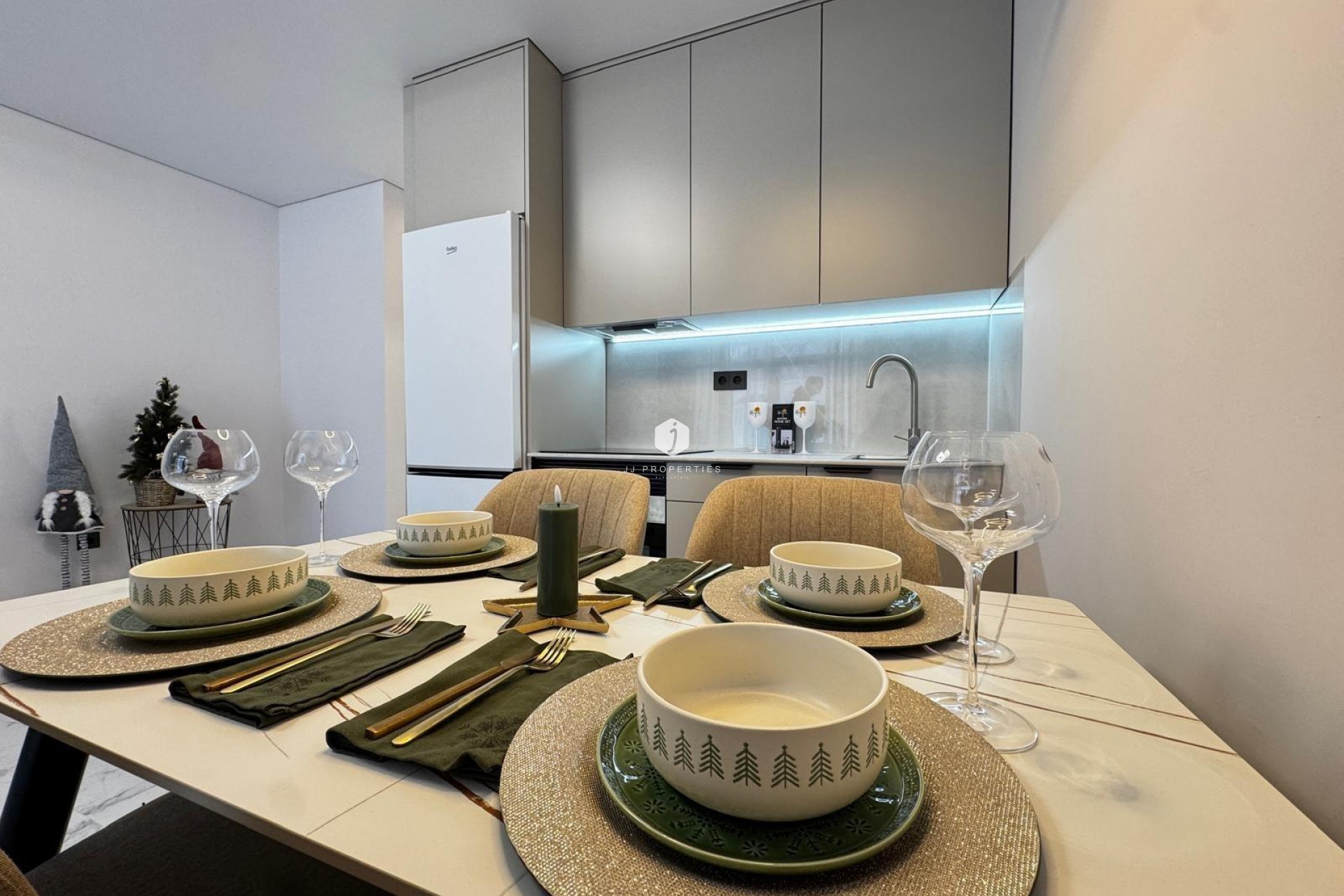 Tweedehands - Bungalow -
Torrevieja - La Siesta - El Salado - Torreta