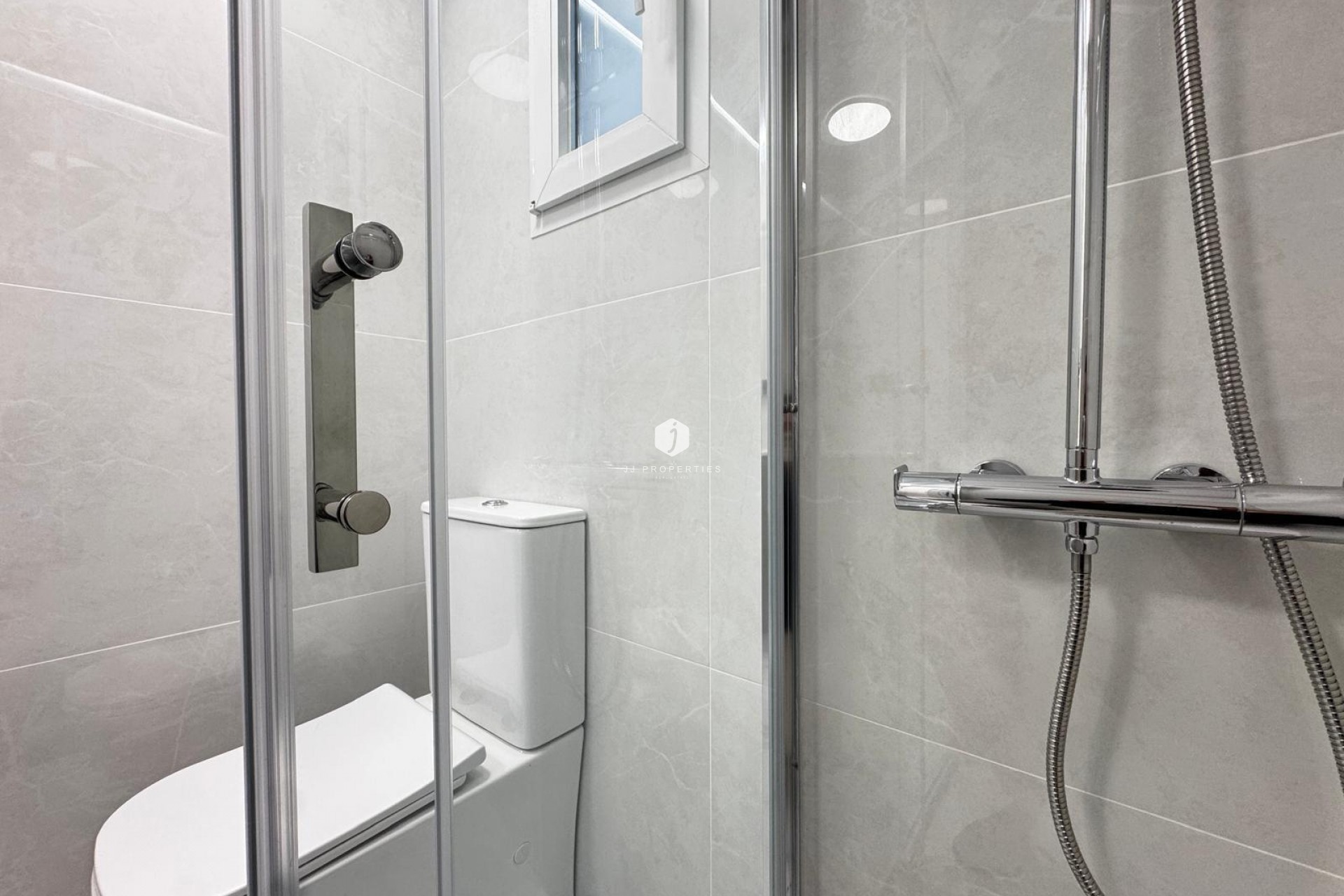 Tweedehands - Bungalow -
Torrevieja - La Siesta - El Salado - Torreta