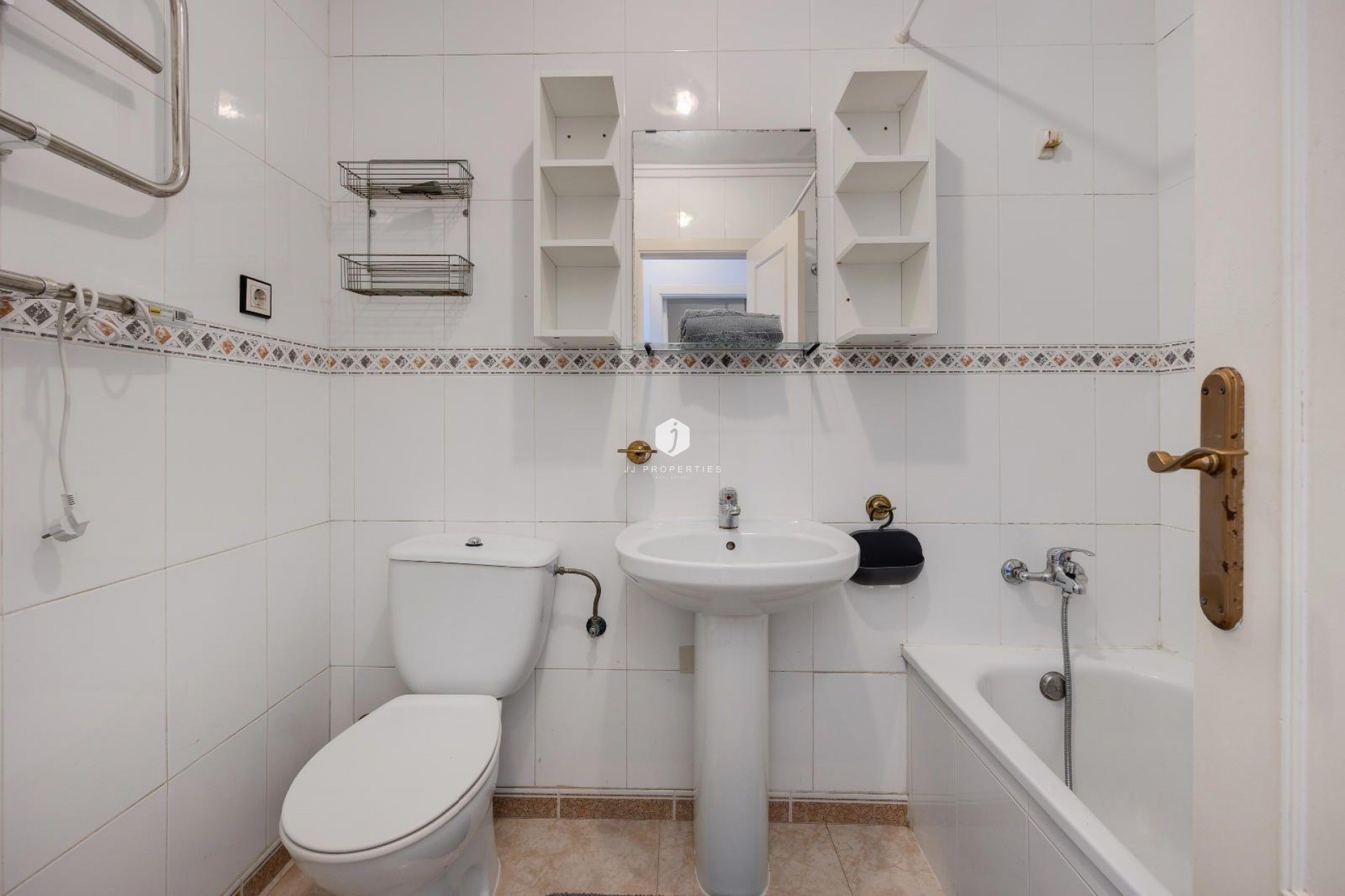 Tweedehands - Bungalow -
Torrevieja - La Siesta - El Salado - Torreta