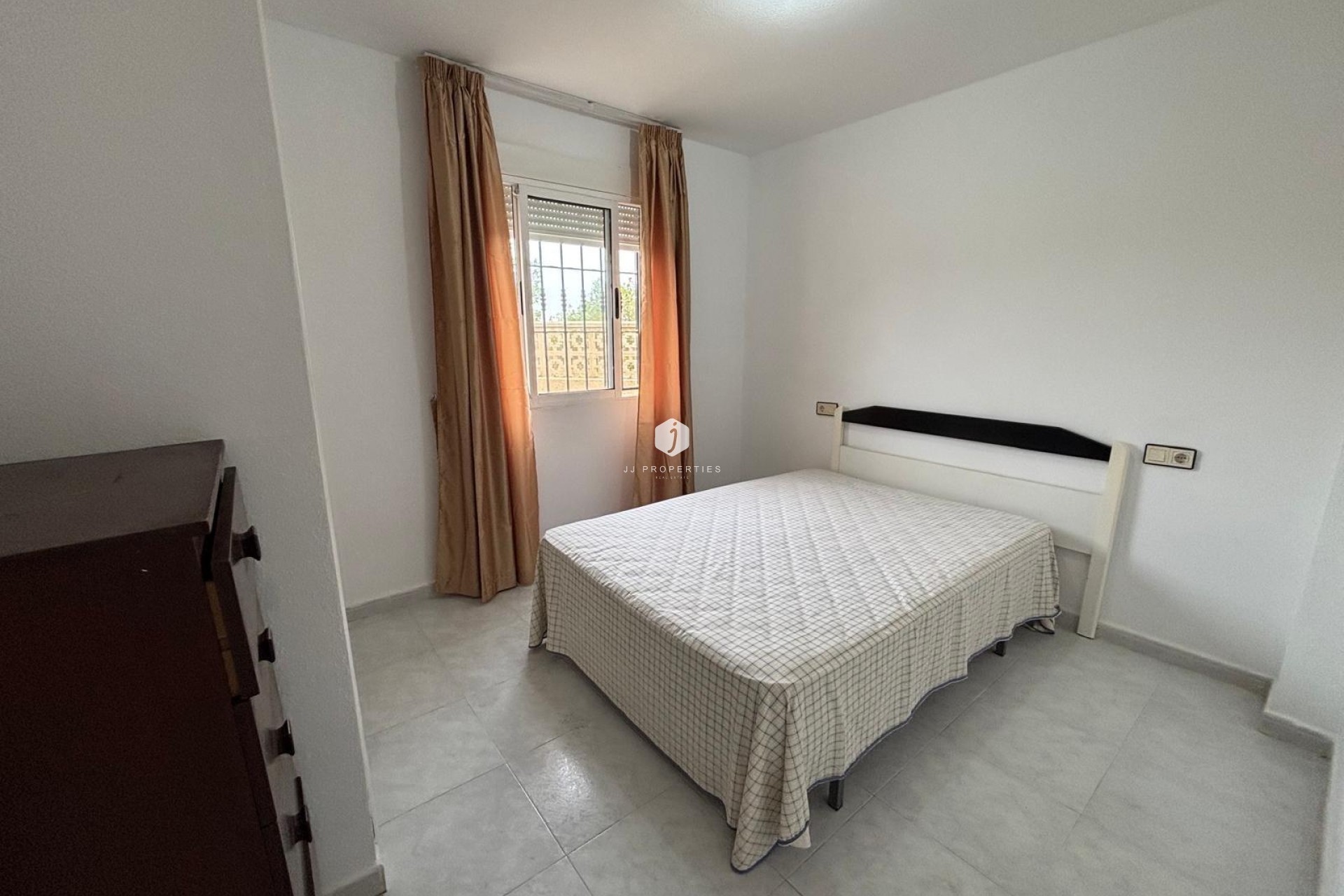 Tweedehands - Bungalow -
Torrevieja - La Siesta - El Salado - Torreta