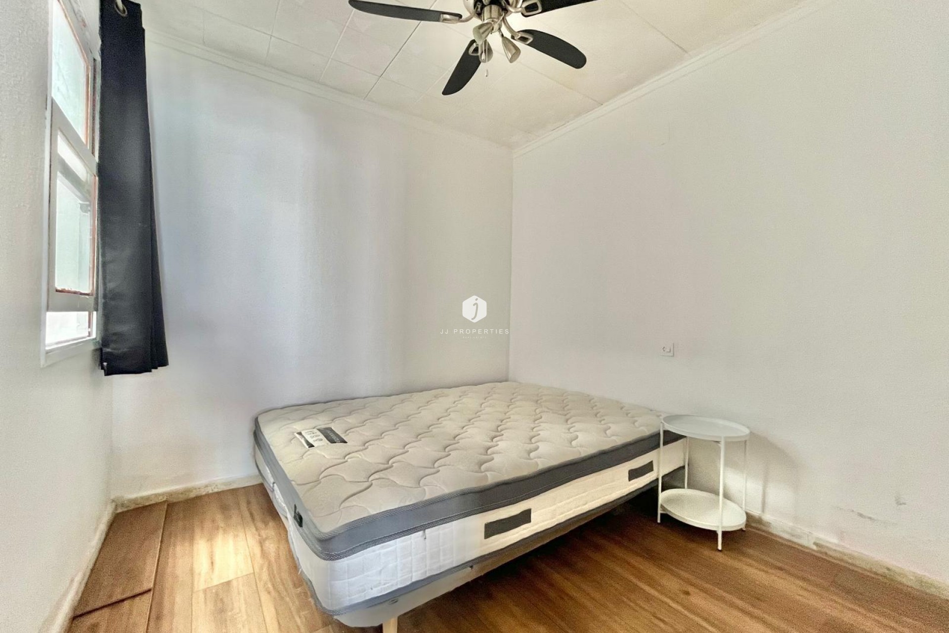 Tweedehands - Bungalow -
Torrevieja - La Siesta - El Salado - Torreta