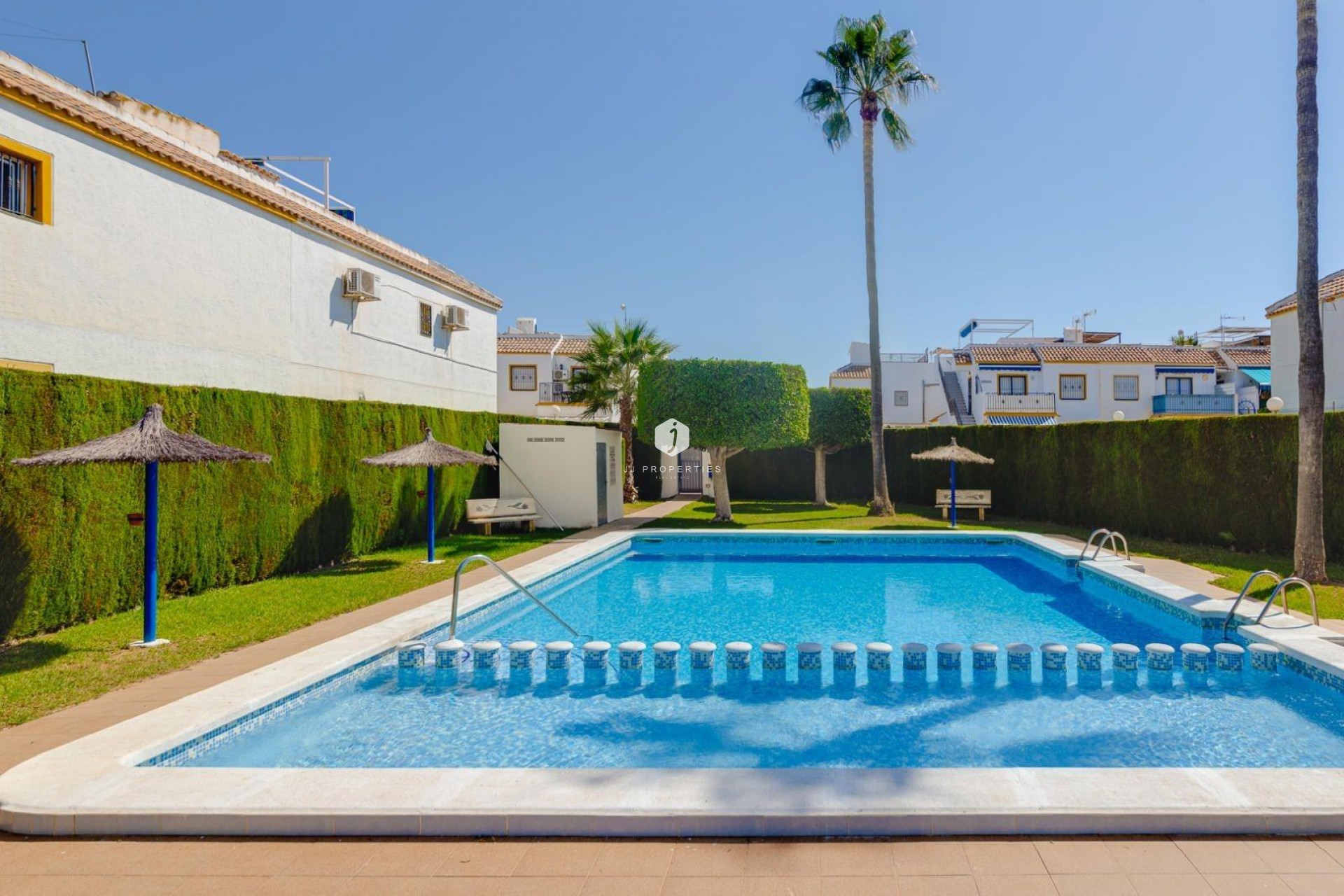Tweedehands - Bungalow -
Torrevieja - La Siesta - El Salado - Torreta