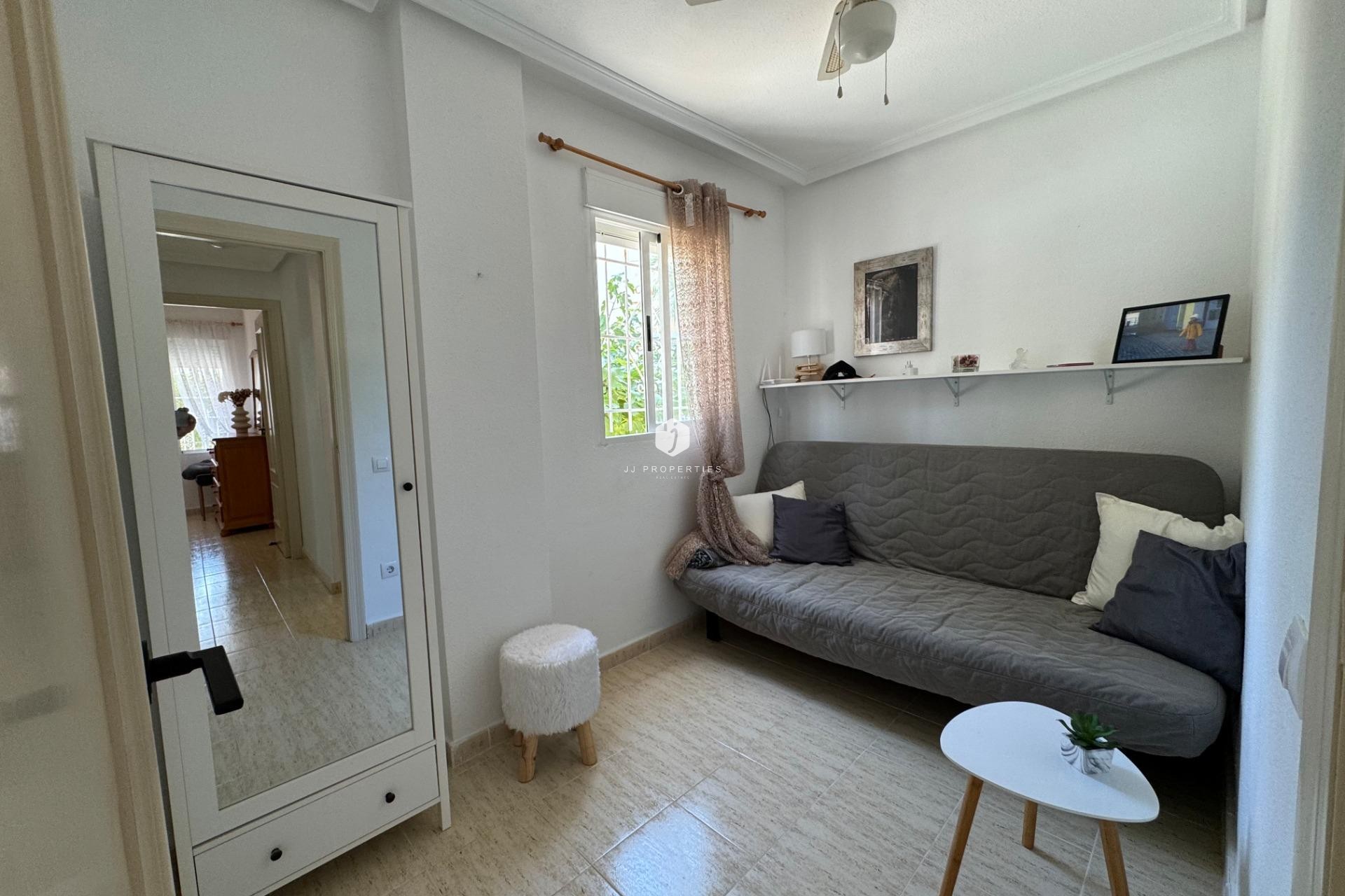Tweedehands - Bungalow -
Torrevieja - La Siesta - El Salado - Torreta