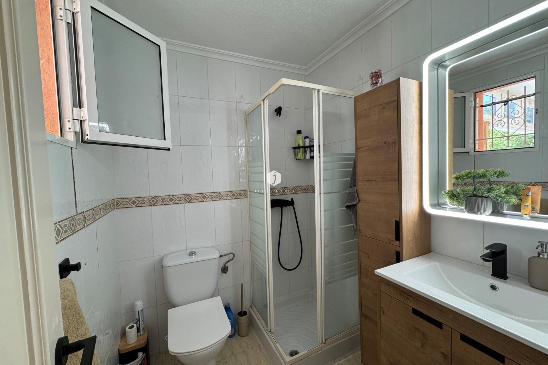 Tweedehands - Bungalow -
Torrevieja - La Siesta - El Salado - Torreta