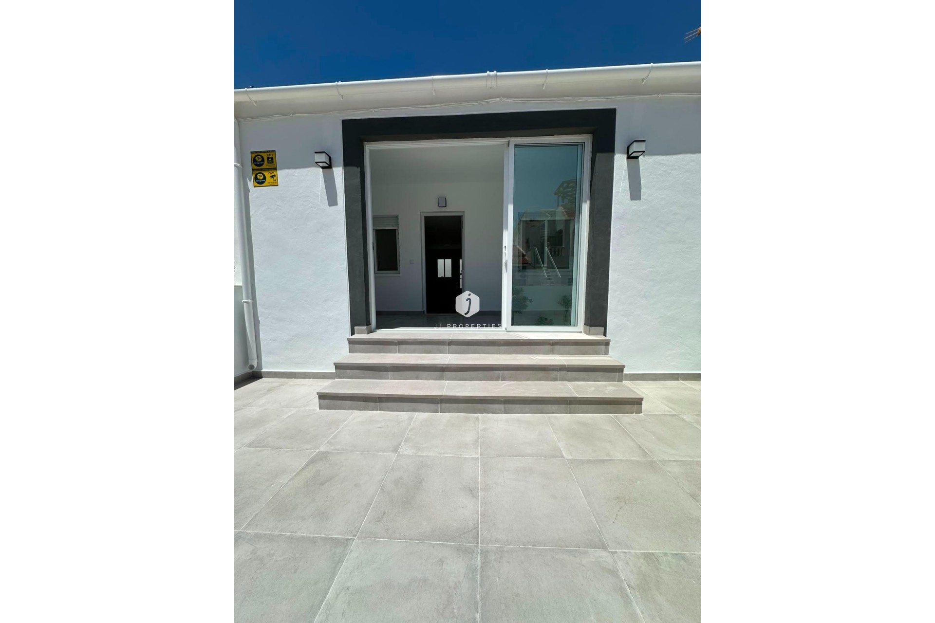Tweedehands - Bungalow -
Torrevieja - La Siesta - El Salado - Torreta