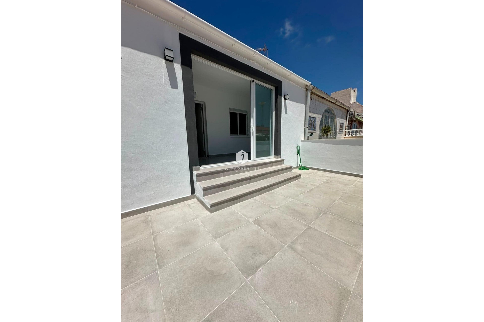 Tweedehands - Bungalow -
Torrevieja - La Siesta - El Salado - Torreta