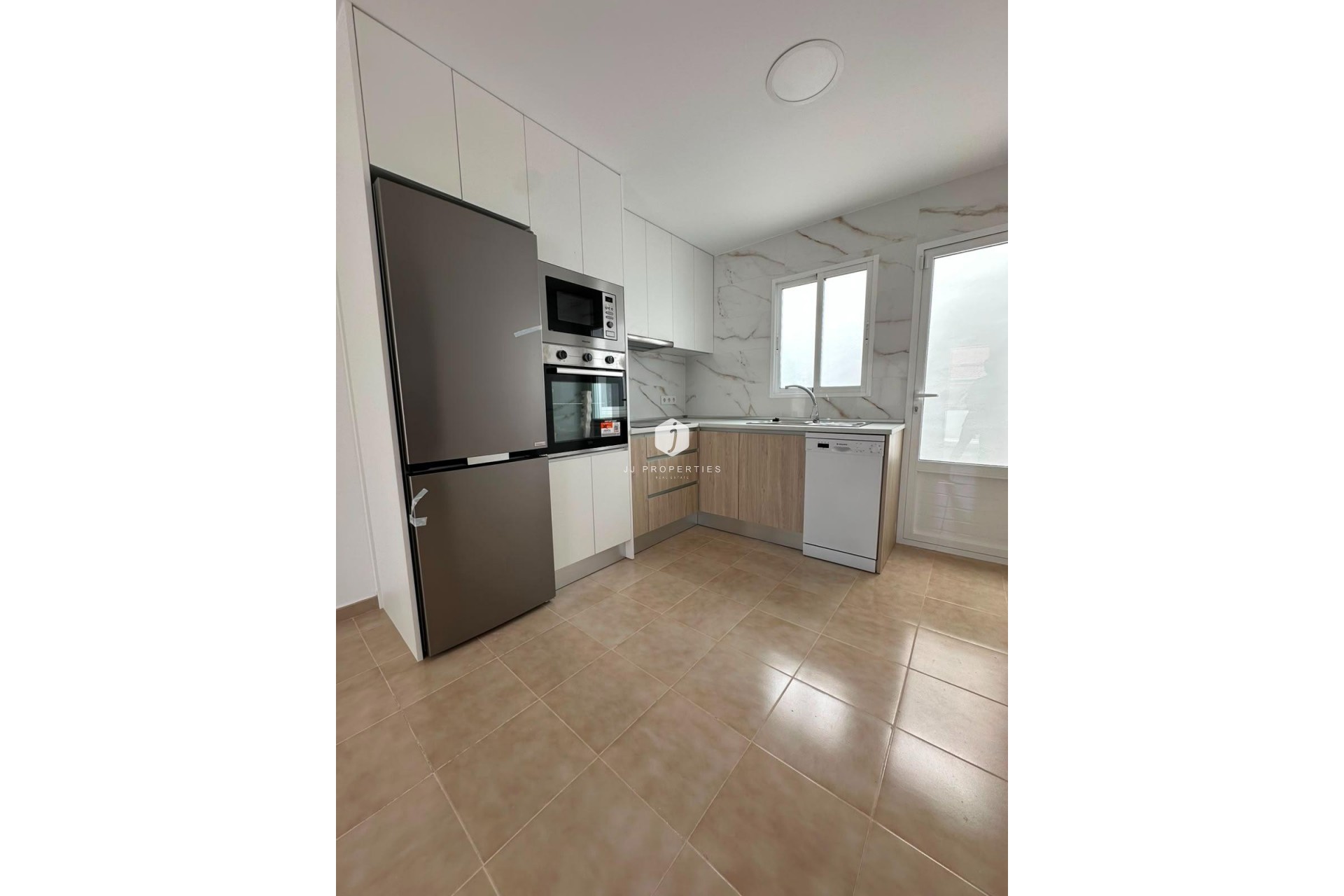Tweedehands - Bungalow -
Torrevieja - La Siesta - El Salado - Torreta