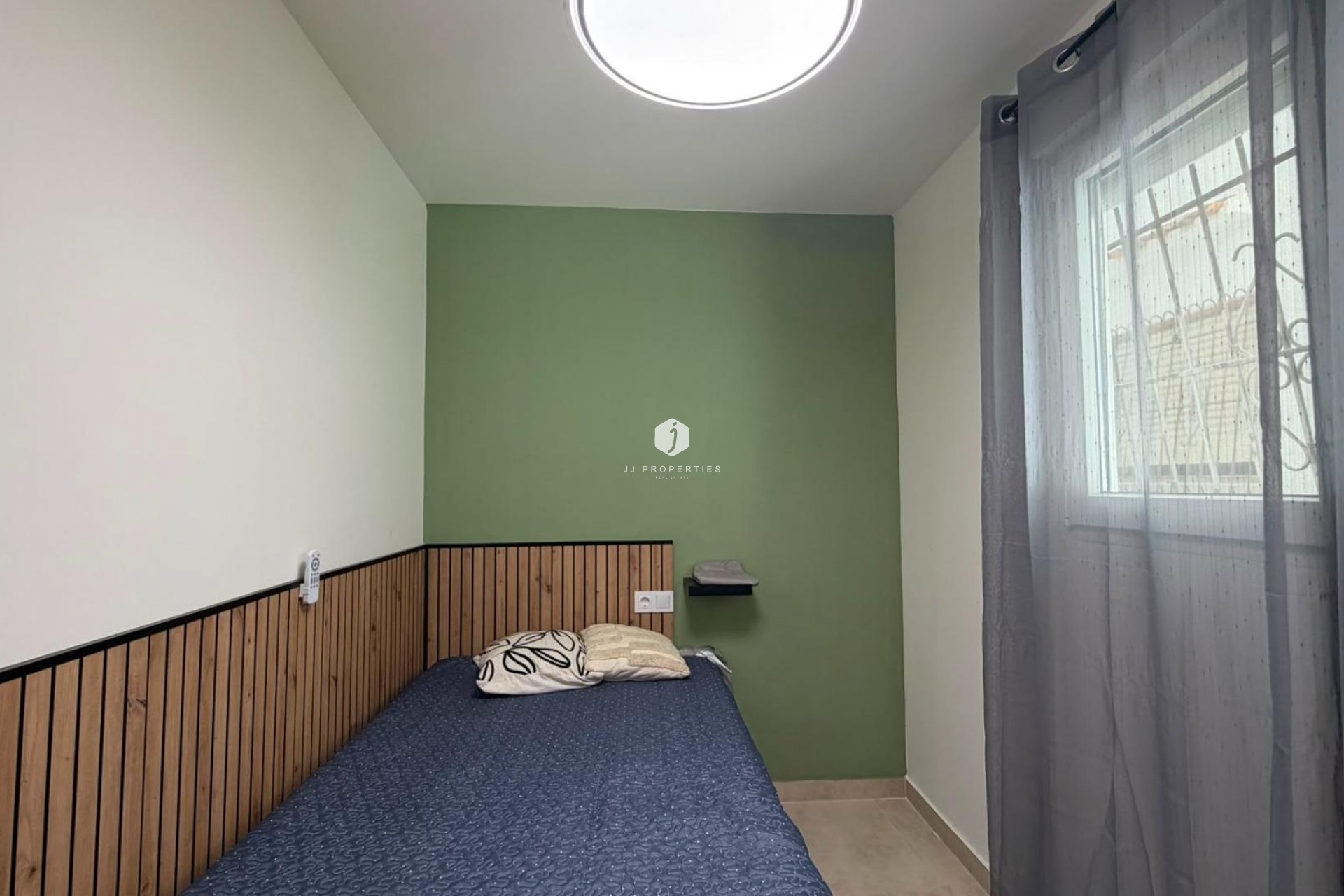 Tweedehands - Bungalow -
Torrevieja - La veleta
