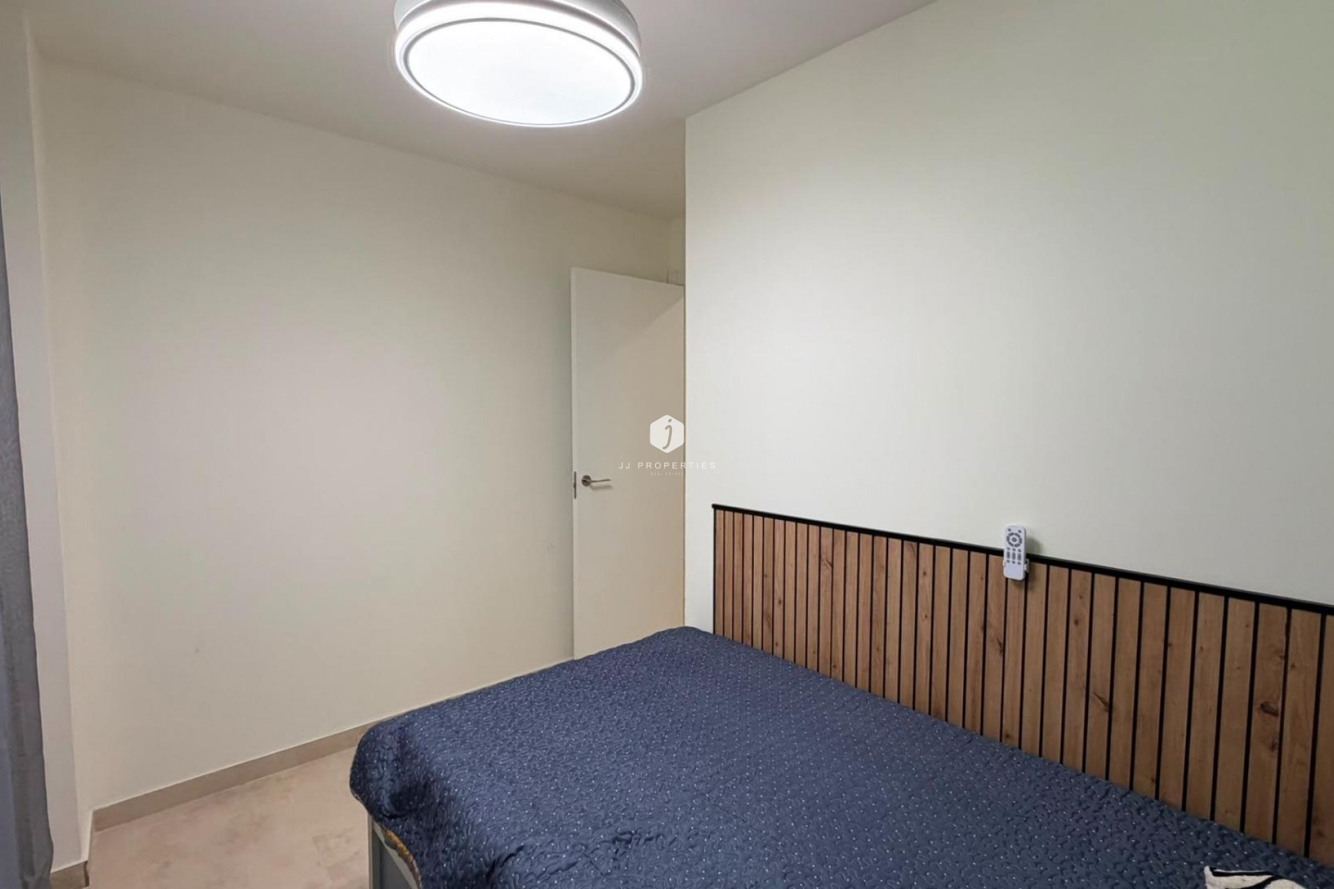 Tweedehands - Bungalow -
Torrevieja - La veleta