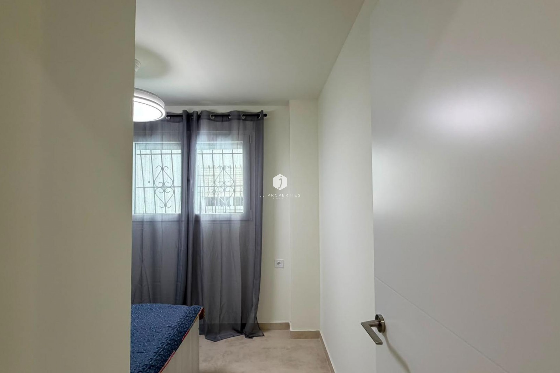 Tweedehands - Bungalow -
Torrevieja - La veleta