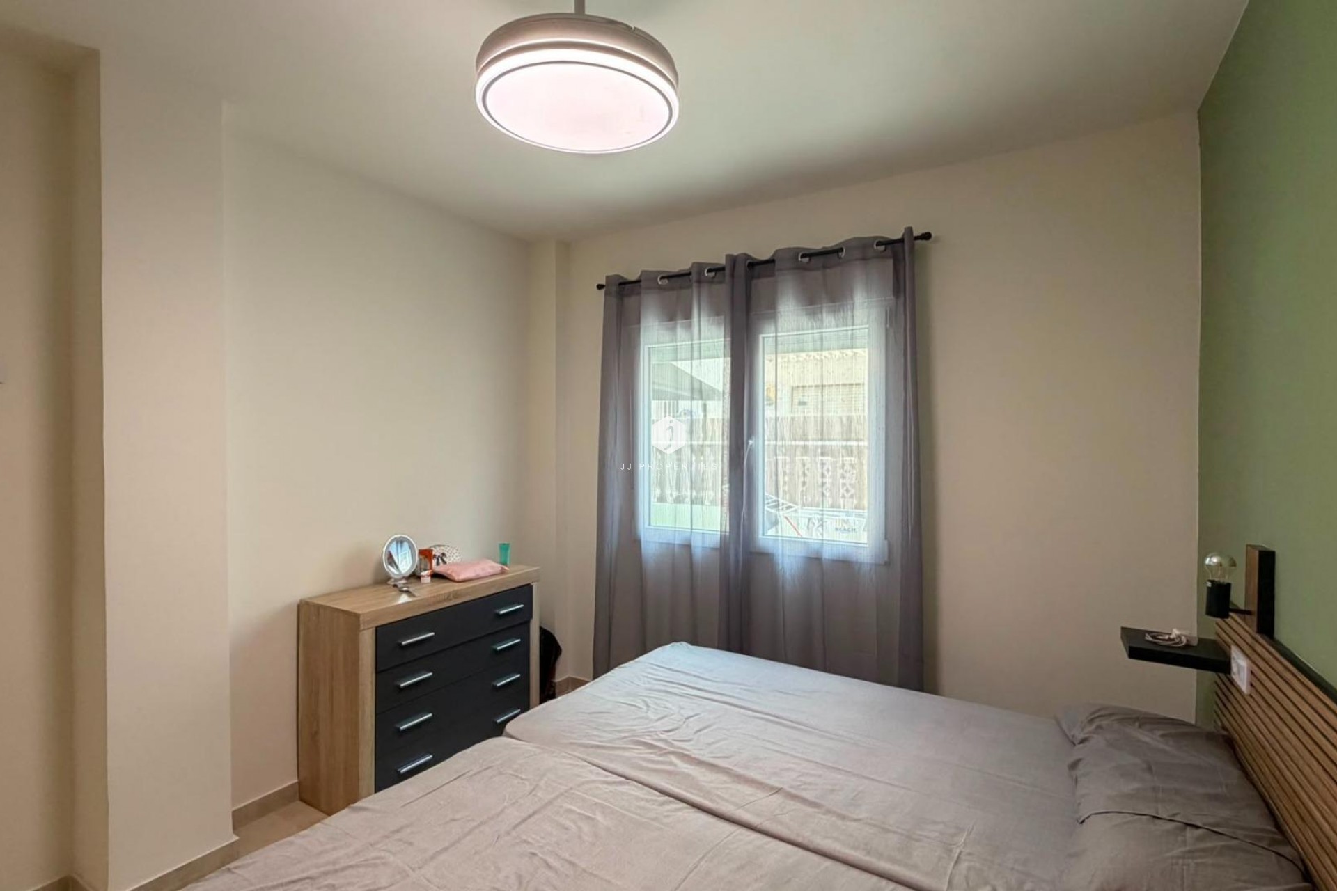 Tweedehands - Bungalow -
Torrevieja - La veleta