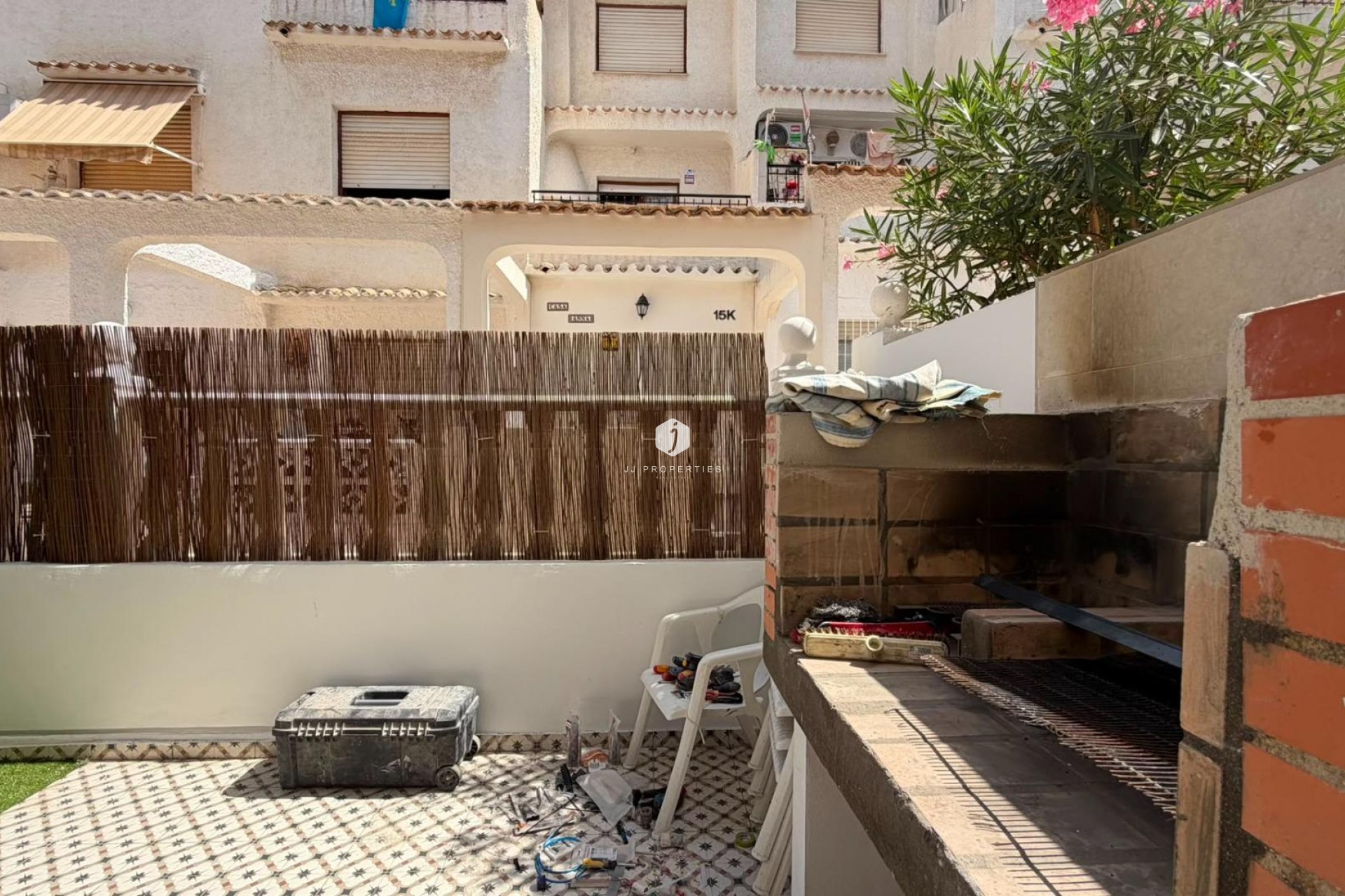 Tweedehands - Bungalow -
Torrevieja - La veleta