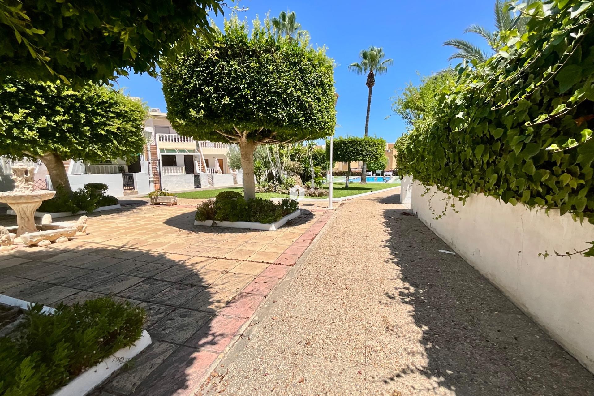 Tweedehands - Bungalow -
Torrevieja - Torreblanca