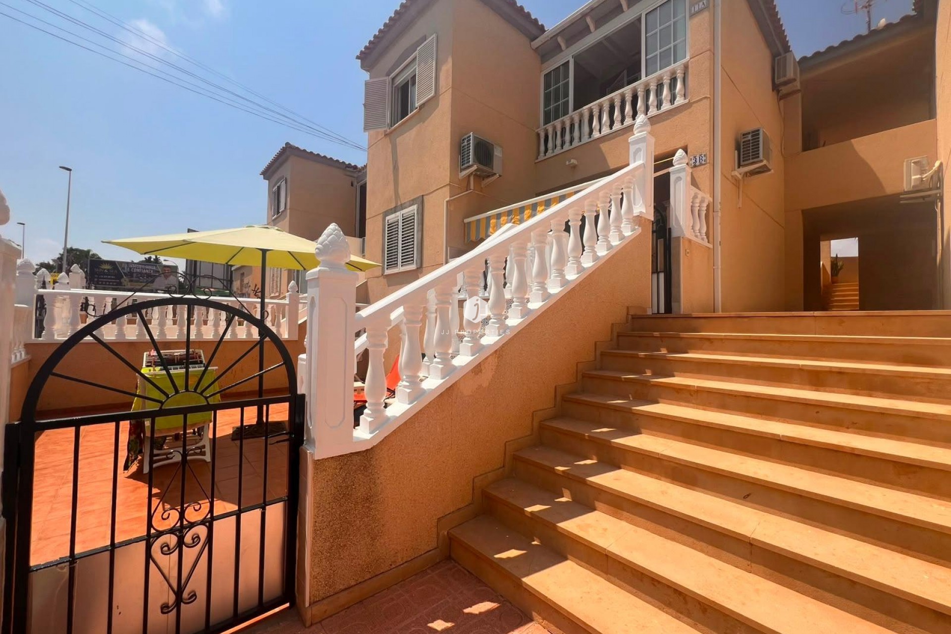 Tweedehands - Bungalow -
Torrevieja - Torrejón