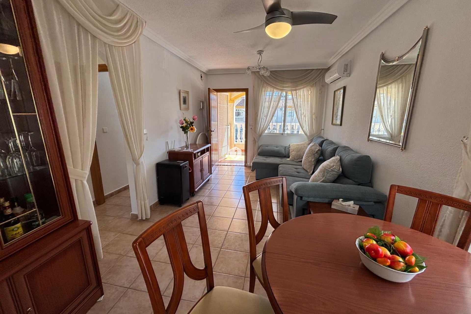 Tweedehands - Bungalow -
Torrevieja