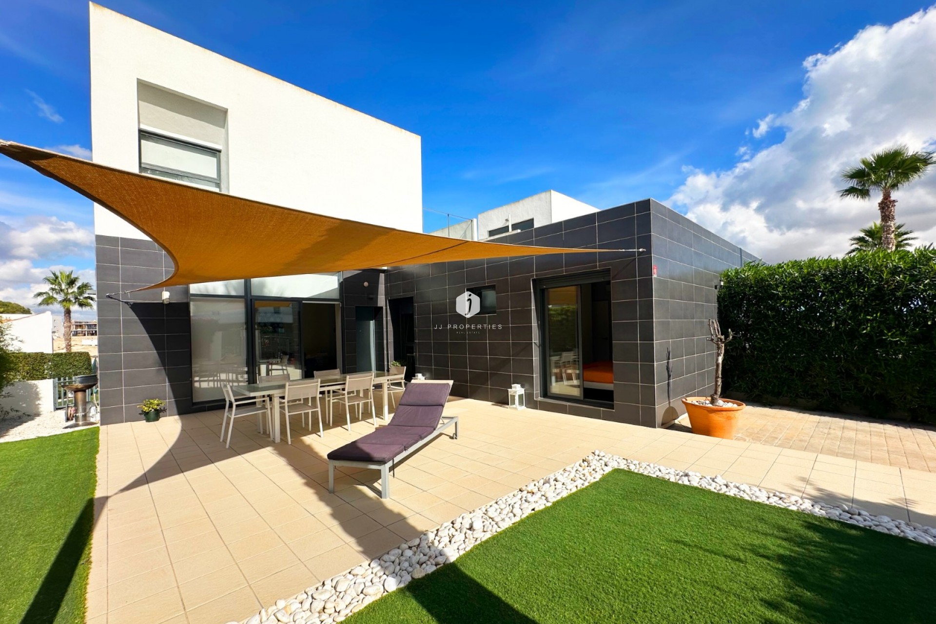 Tweedehands - Chalet -
Algorfa - Inland