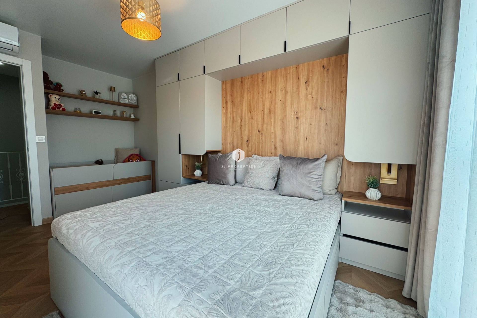 Tweedehands - Chalet -
Ciudad Quesada - Costa Blanca