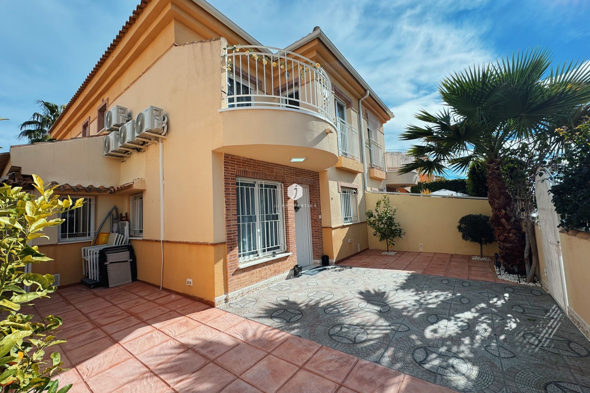 Tweedehands - Chalet -
Ciudad Quesada - Costa Blanca
