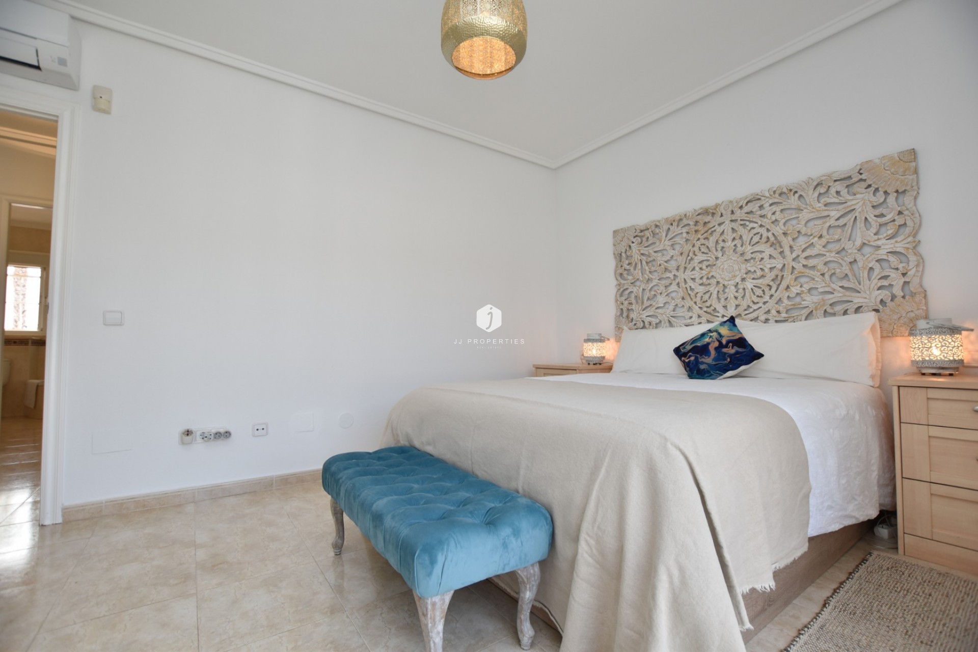 Tweedehands - Chalet -
Ciudad Quesada - Costa Blanca