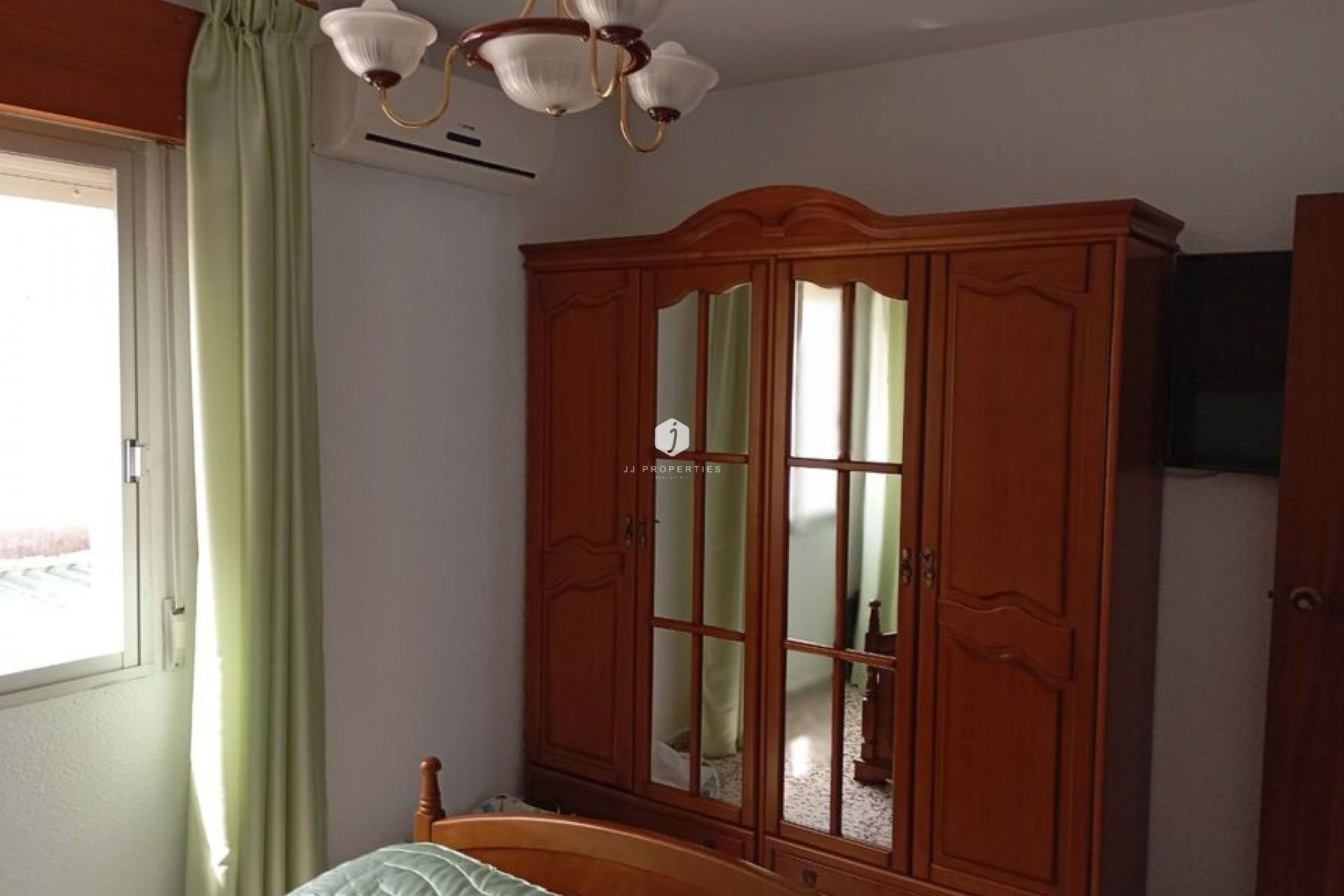 Tweedehands - Chalet -
Daya Vieja - Costa Blanca
