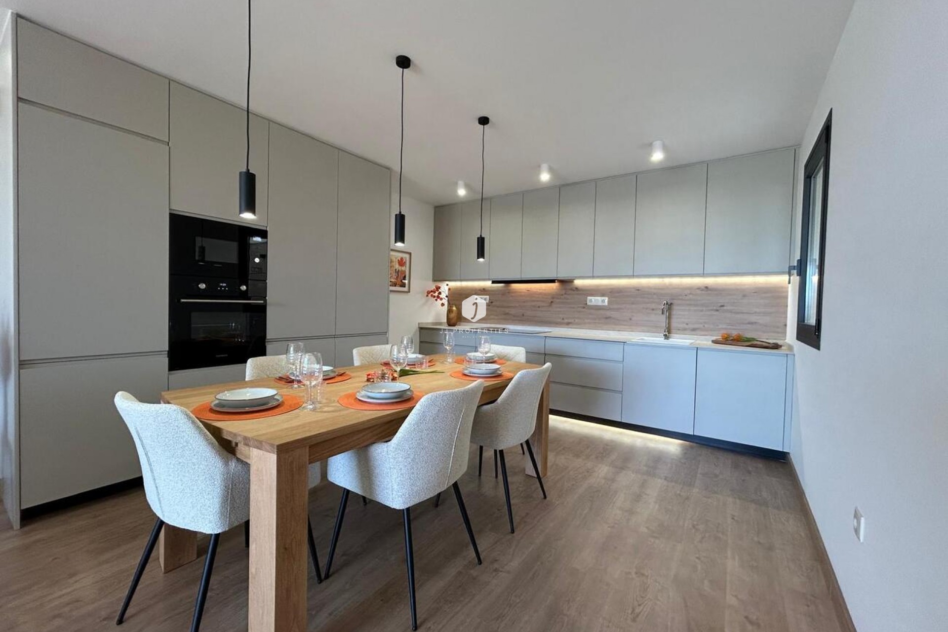 Tweedehands - Chalet -
Dolores - Costa Blanca