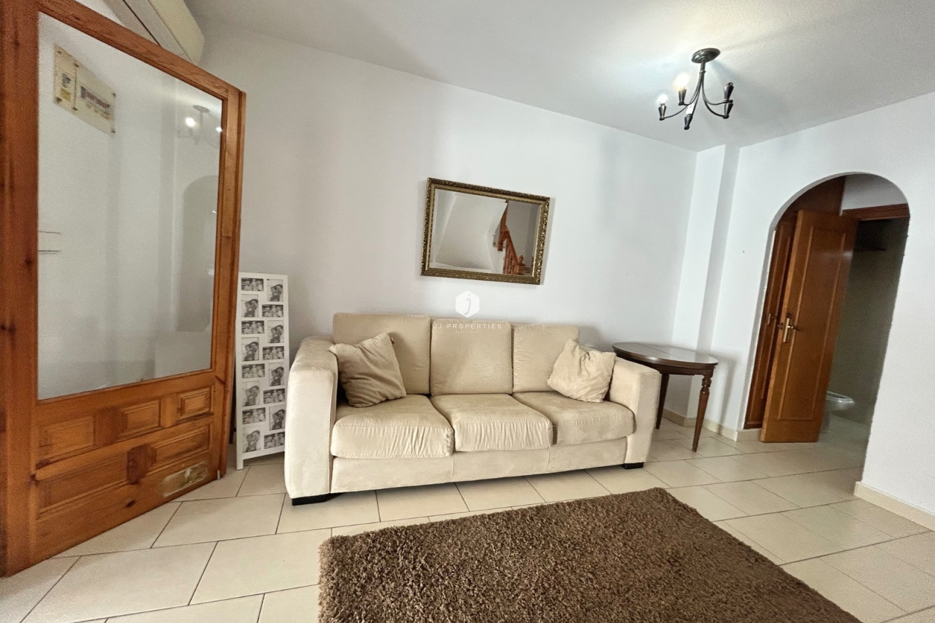 Tweedehands - Chalet -
El Chaparral - Inland