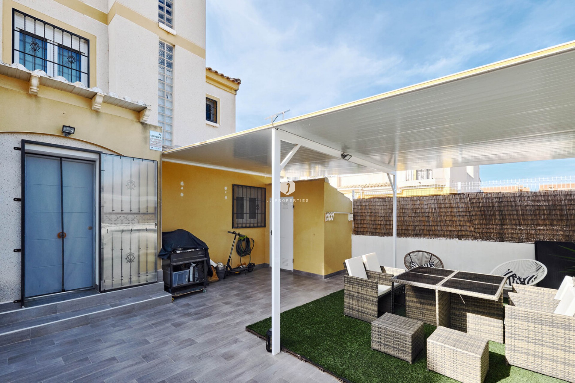 Tweedehands - Chalet -
Guardamar del Segura - El Raso