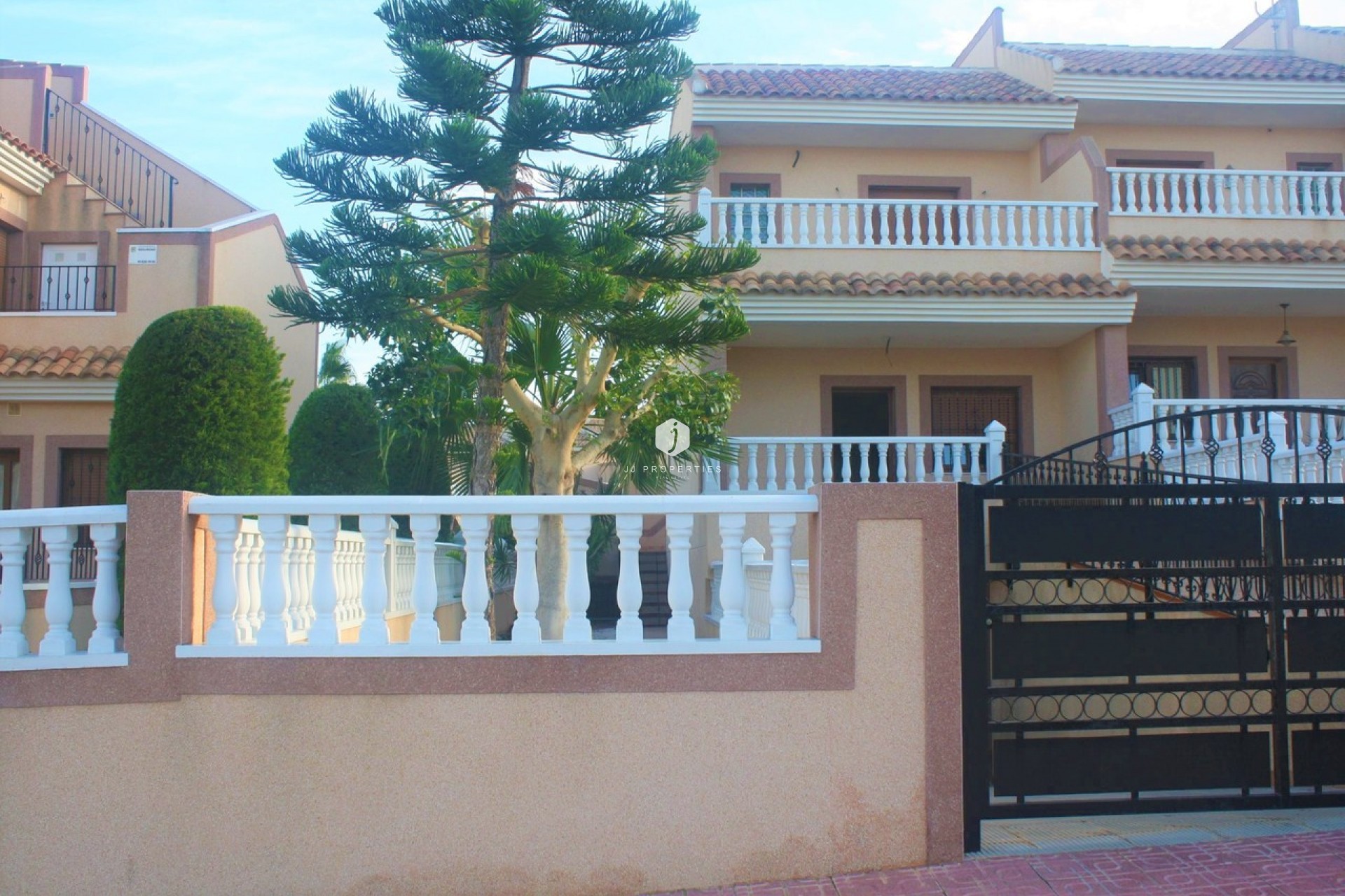 Tweedehands - Chalet -
Los Altos - Costa Blanca