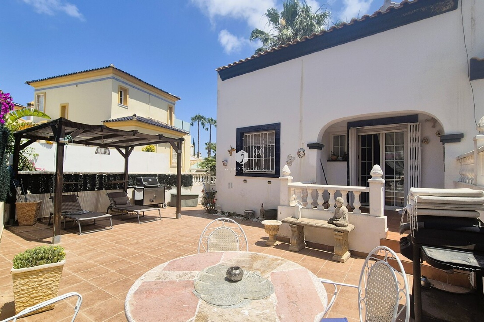 Tweedehands - Chalet -
Los Dolses - Inland