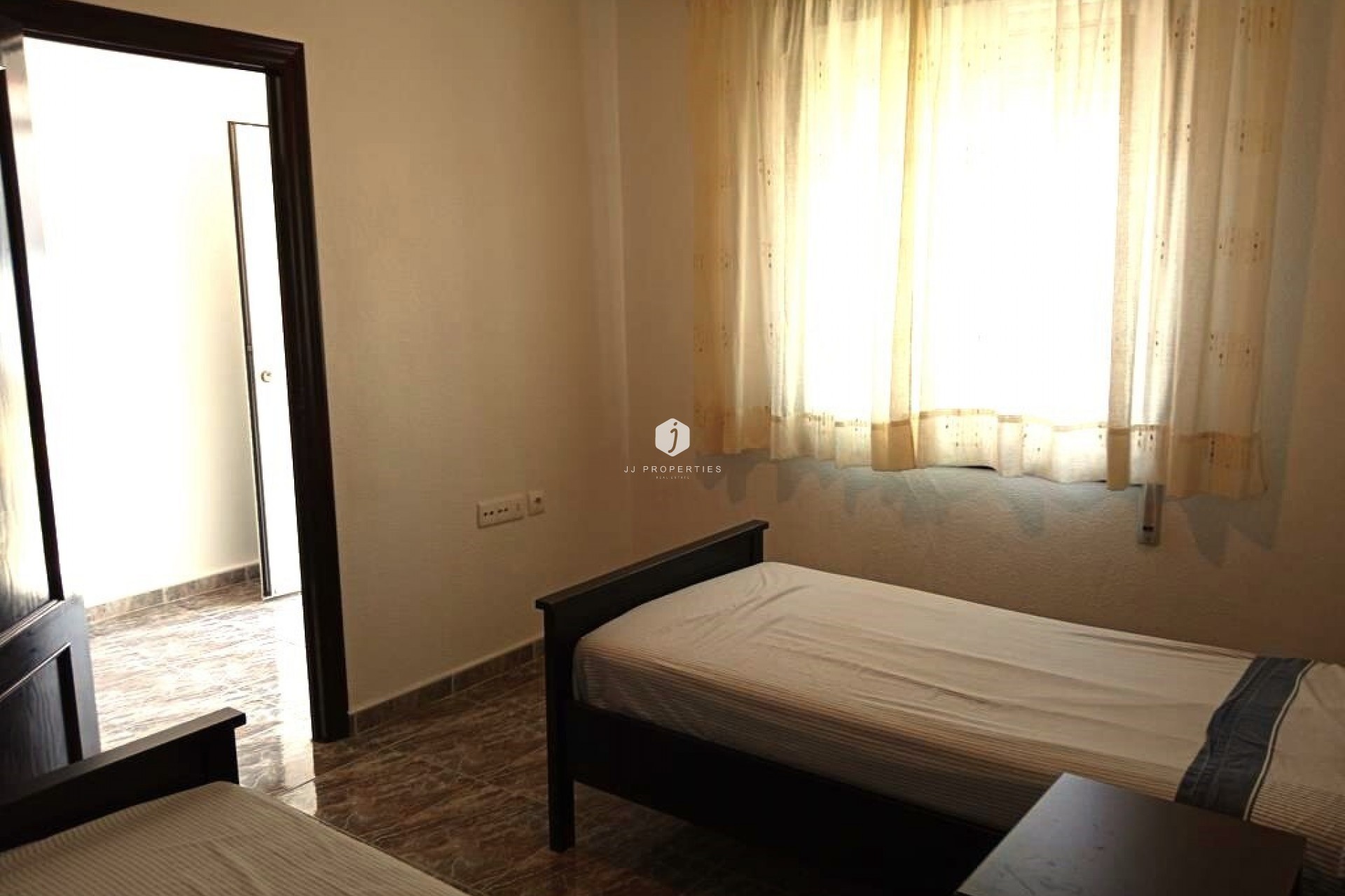 Tweedehands - Chalet -
Los Montesinos - PUEBLO CENTRO