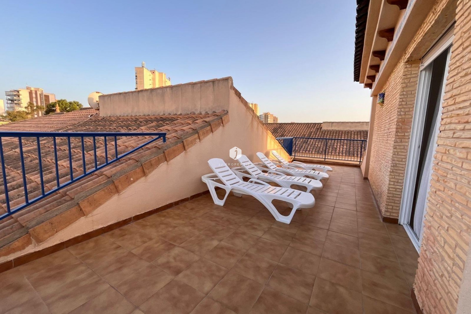 Tweedehands - Chalet -
Orihuela Costa - Campoamor