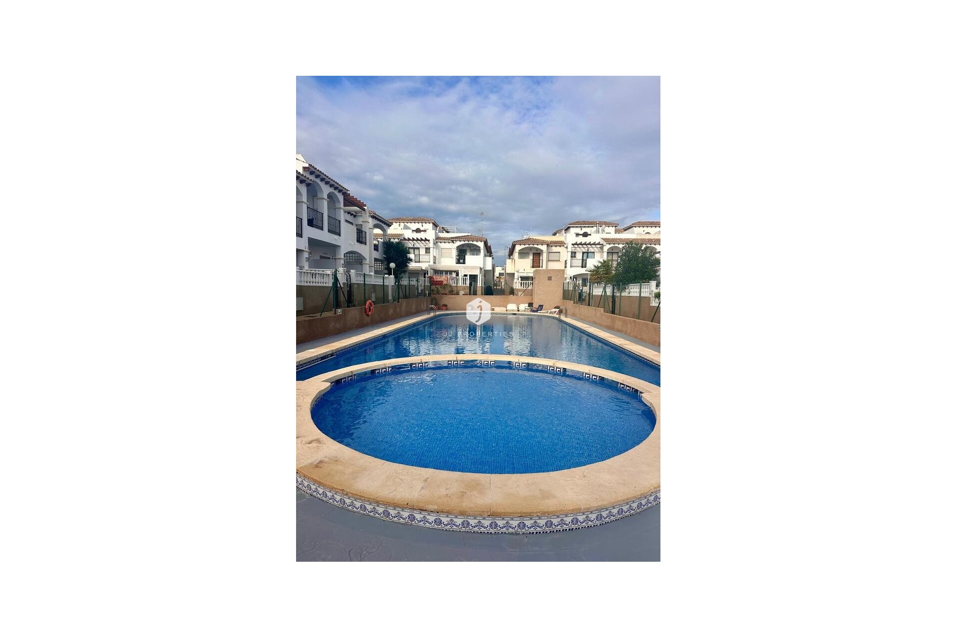 Tweedehands - Chalet -
Orihuela Costa - Ciñuelica