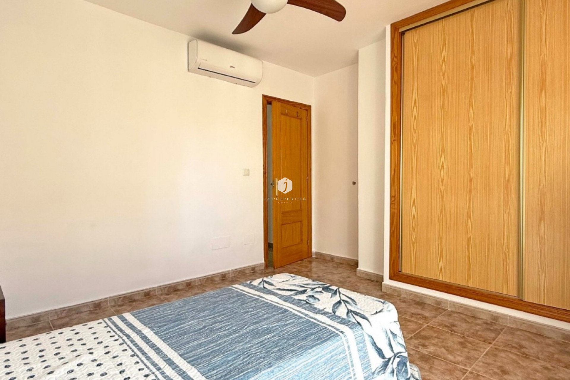 Tweedehands - Chalet -
Orihuela Costa - Costa Blanca