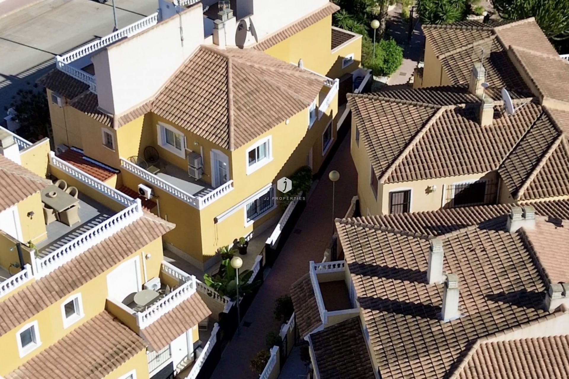 Tweedehands - Chalet -
Orihuela Costa - Costa Blanca