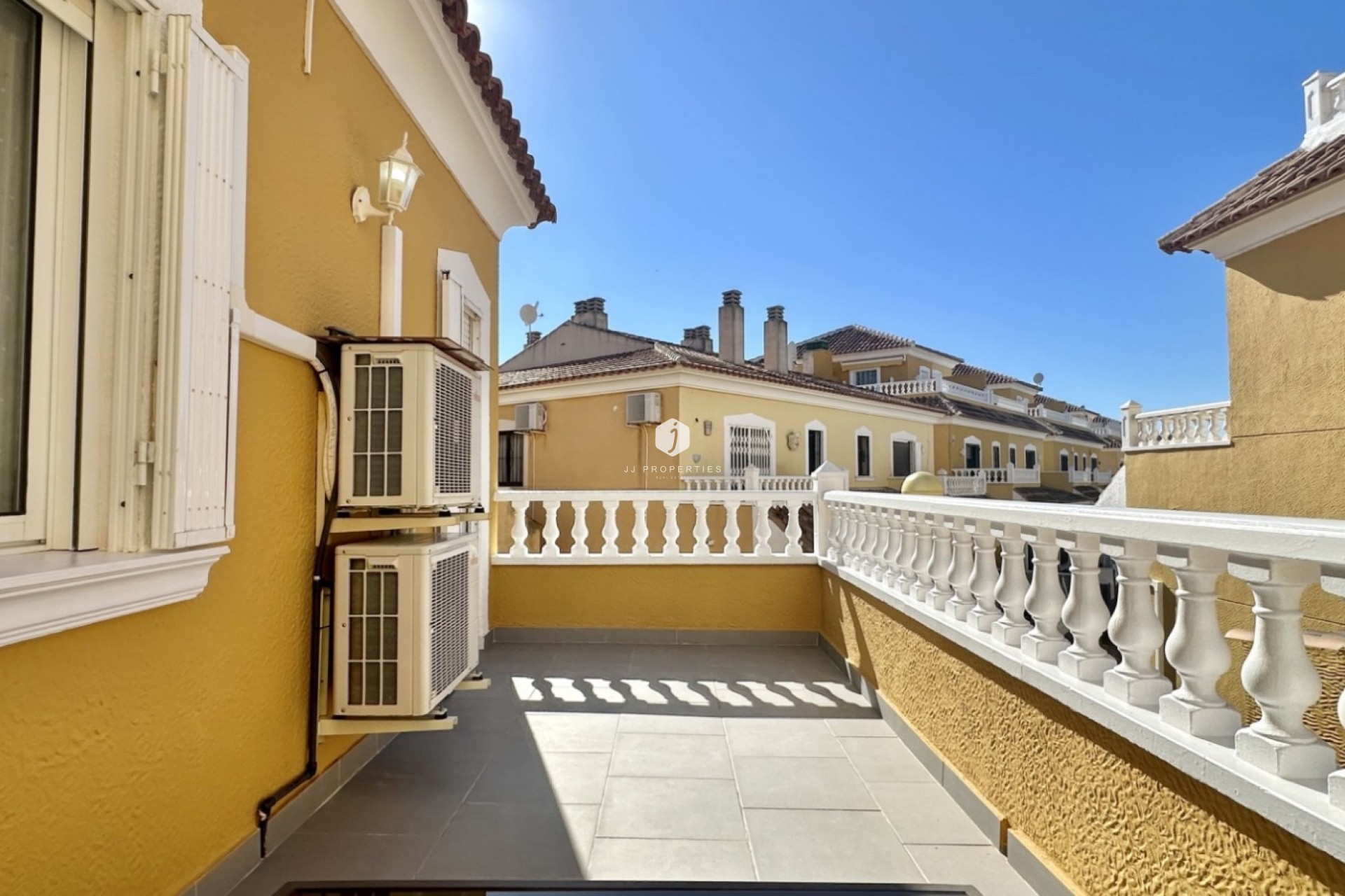 Tweedehands - Chalet -
Orihuela Costa - Costa Blanca