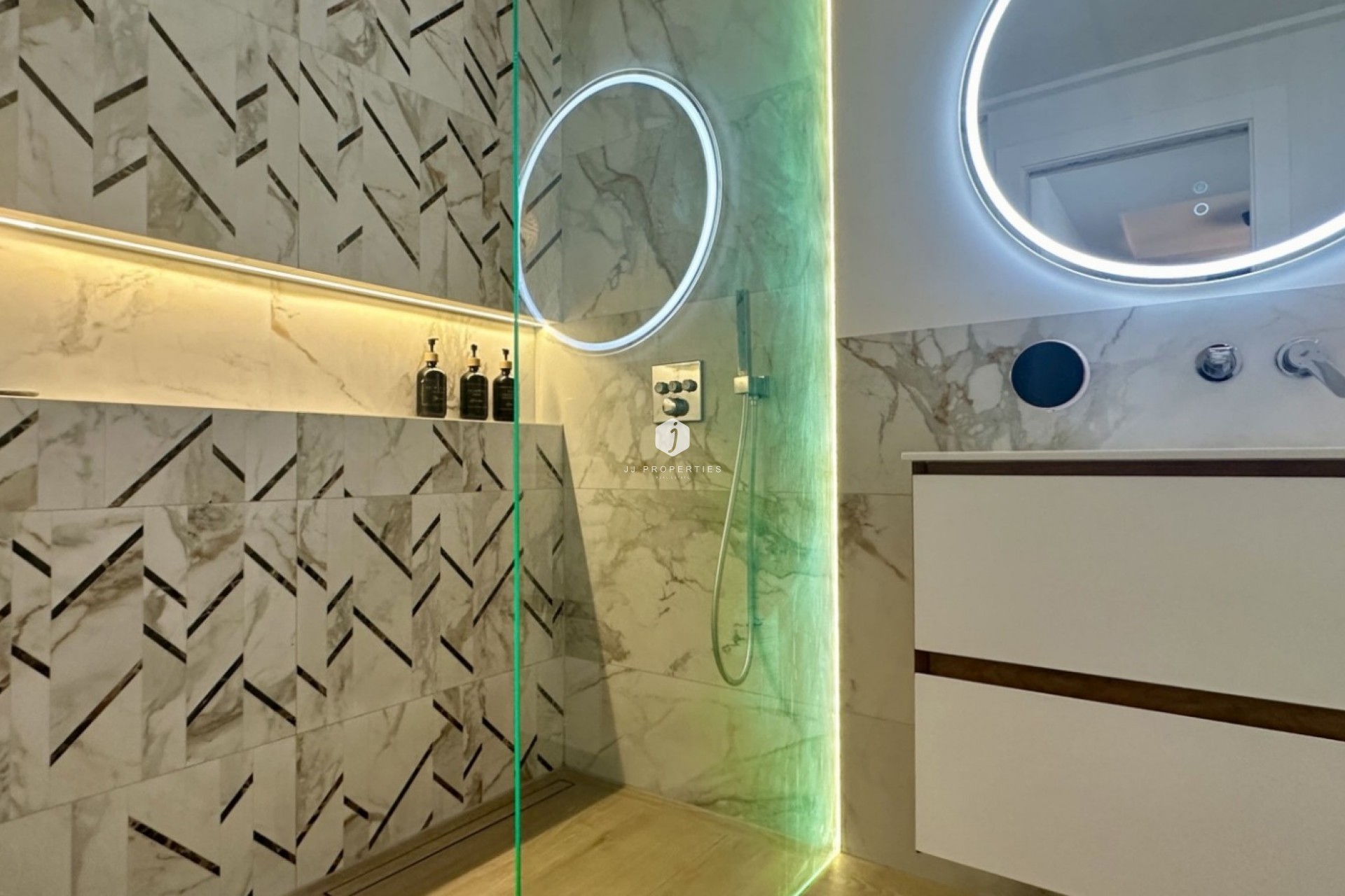 Tweedehands - Chalet -
Orihuela Costa - Costa Blanca