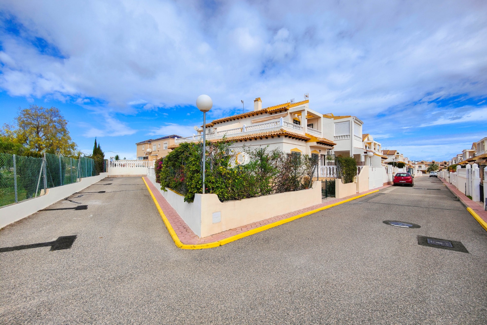 Tweedehands - Chalet -
Orihuela Costa - Costa Blanca