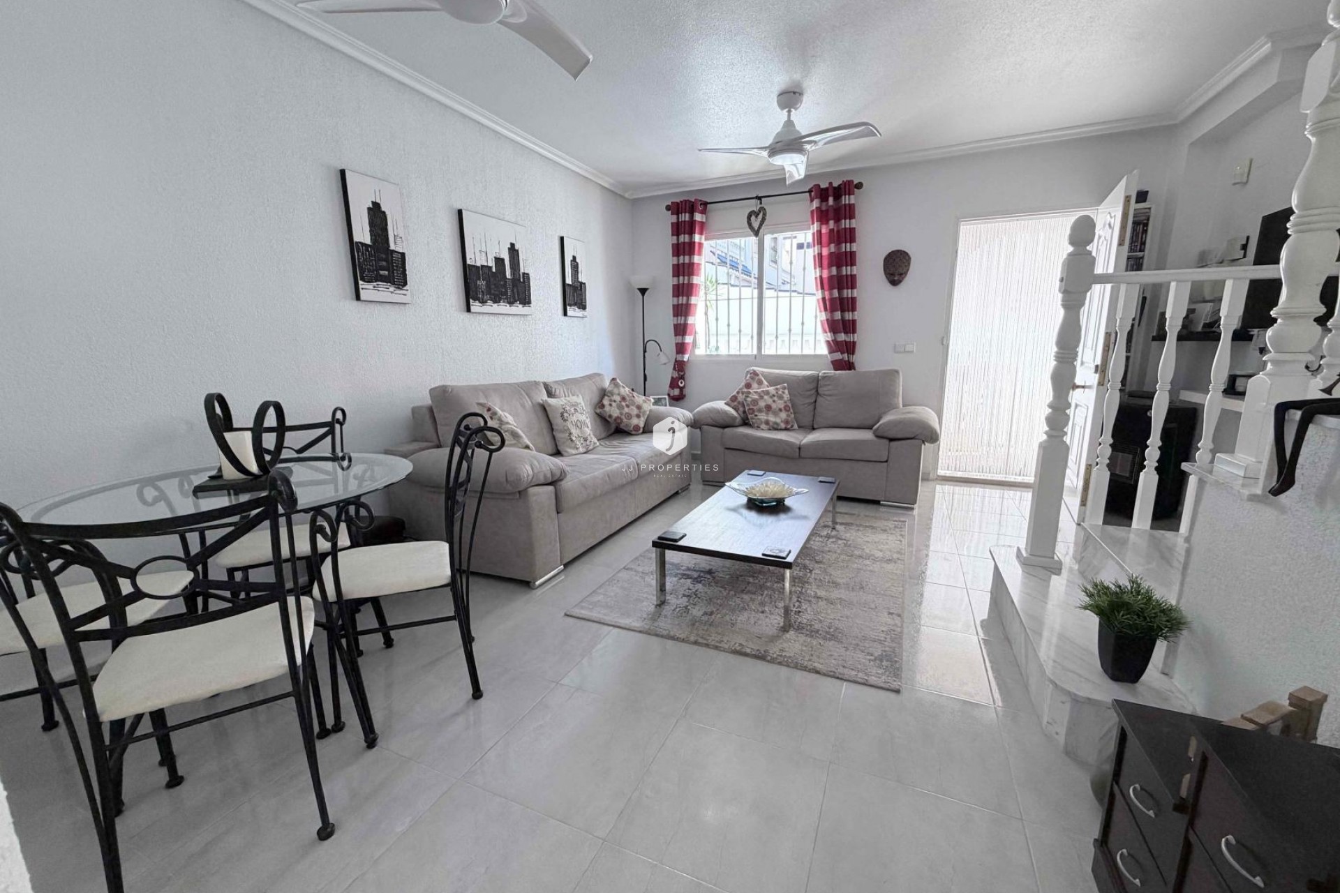 Tweedehands - Chalet -
Orihuela Costa - Costa Blanca