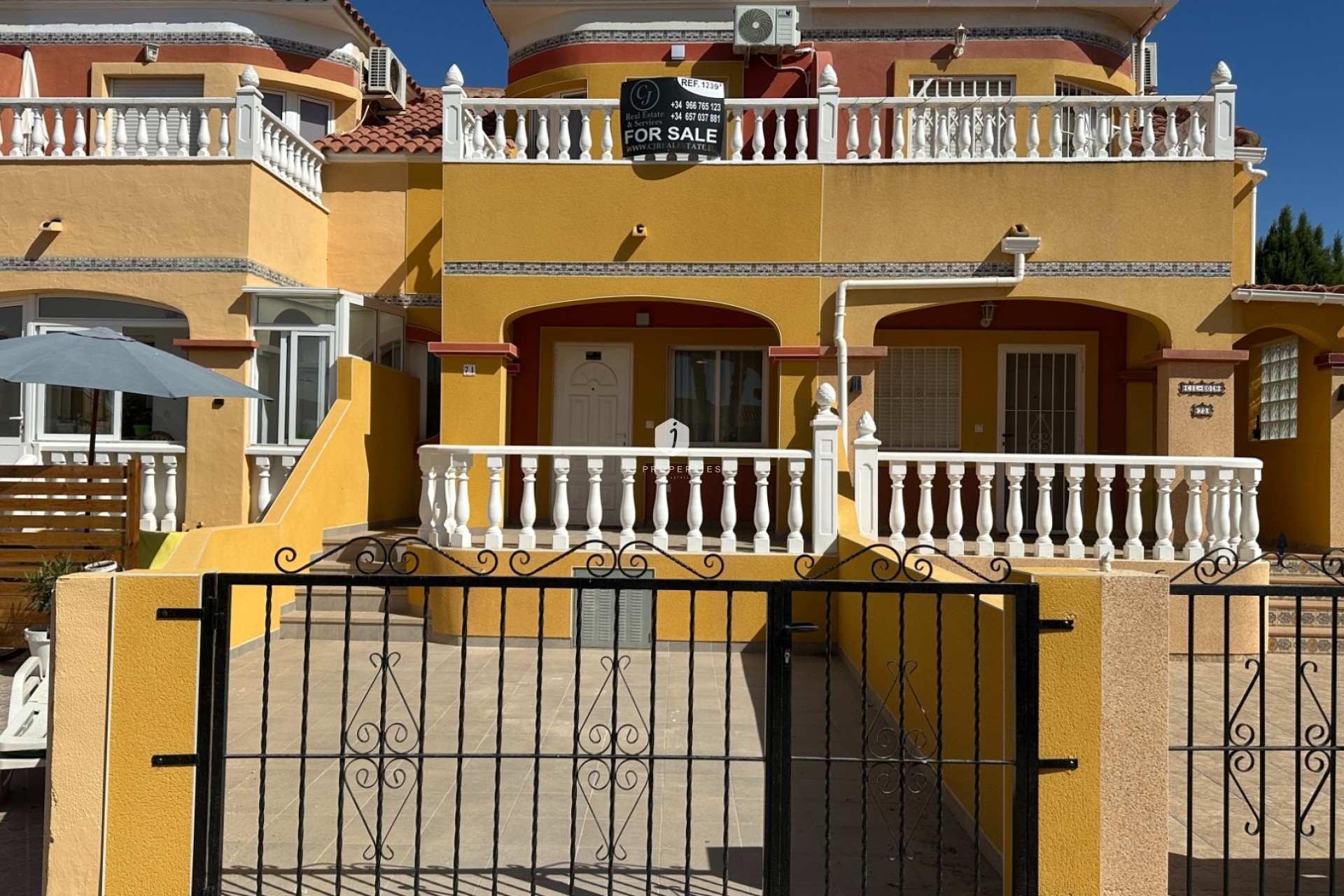 Tweedehands - Chalet -
Orihuela Costa - Costa Blanca