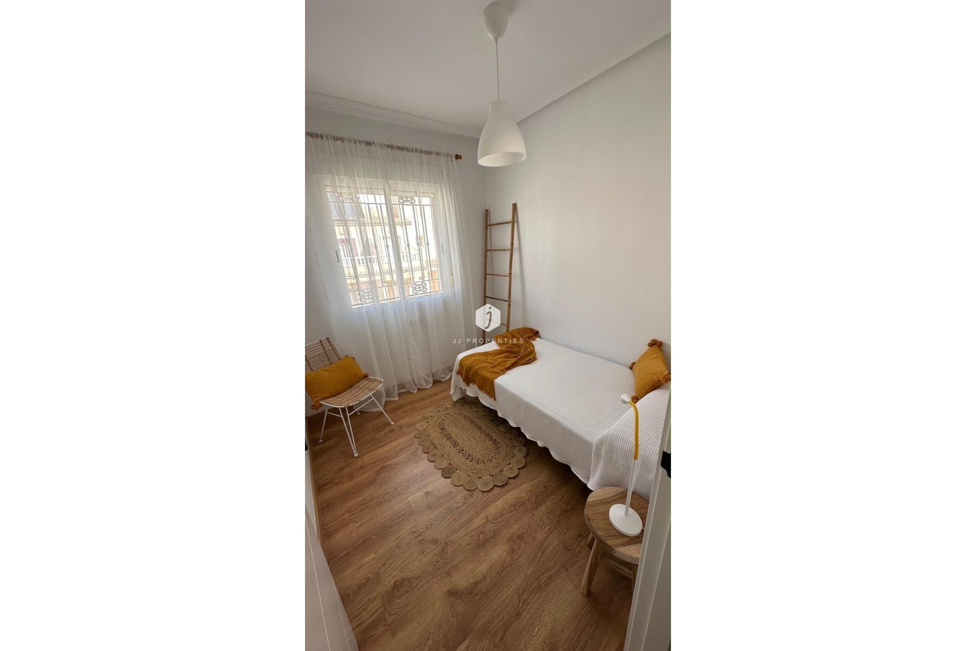 Tweedehands - Chalet -
Orihuela Costa - La Zenia