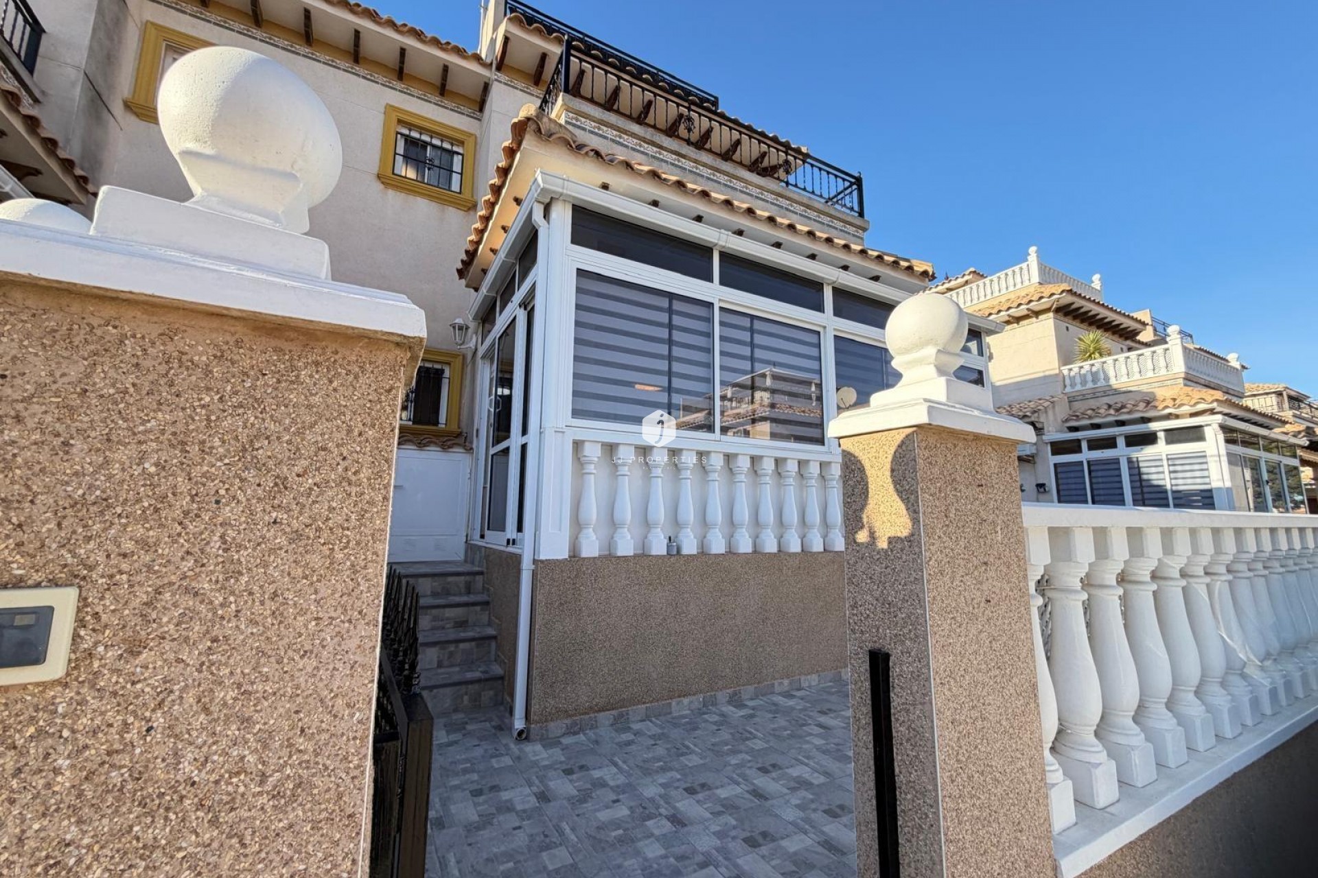 Tweedehands - Chalet -
Orihuela Costa - Las Filipinas